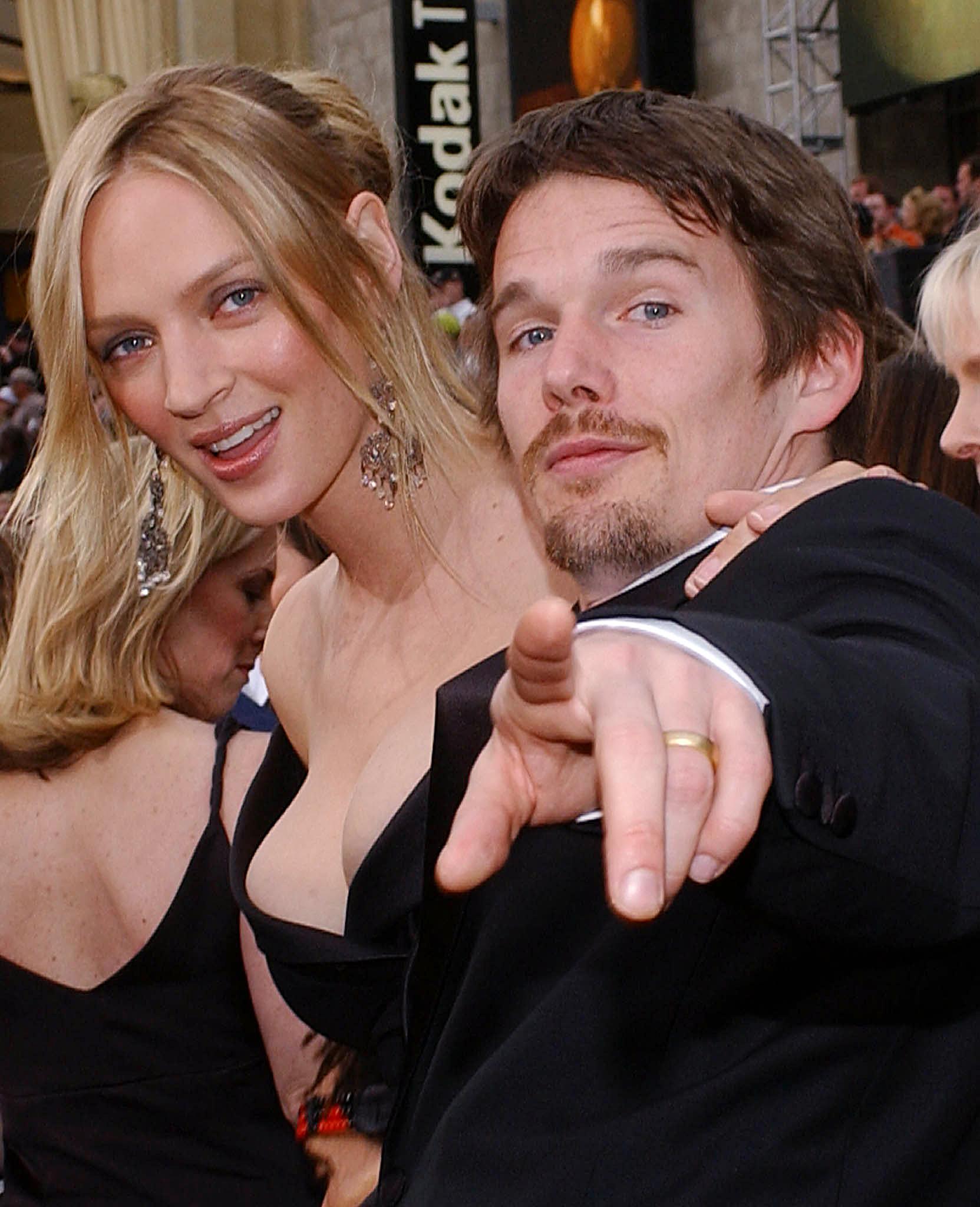 Uma Thurman and Ethan Hawke at the 74th Annual Academy Awards on March 24, 2002. | Source: Getty Images