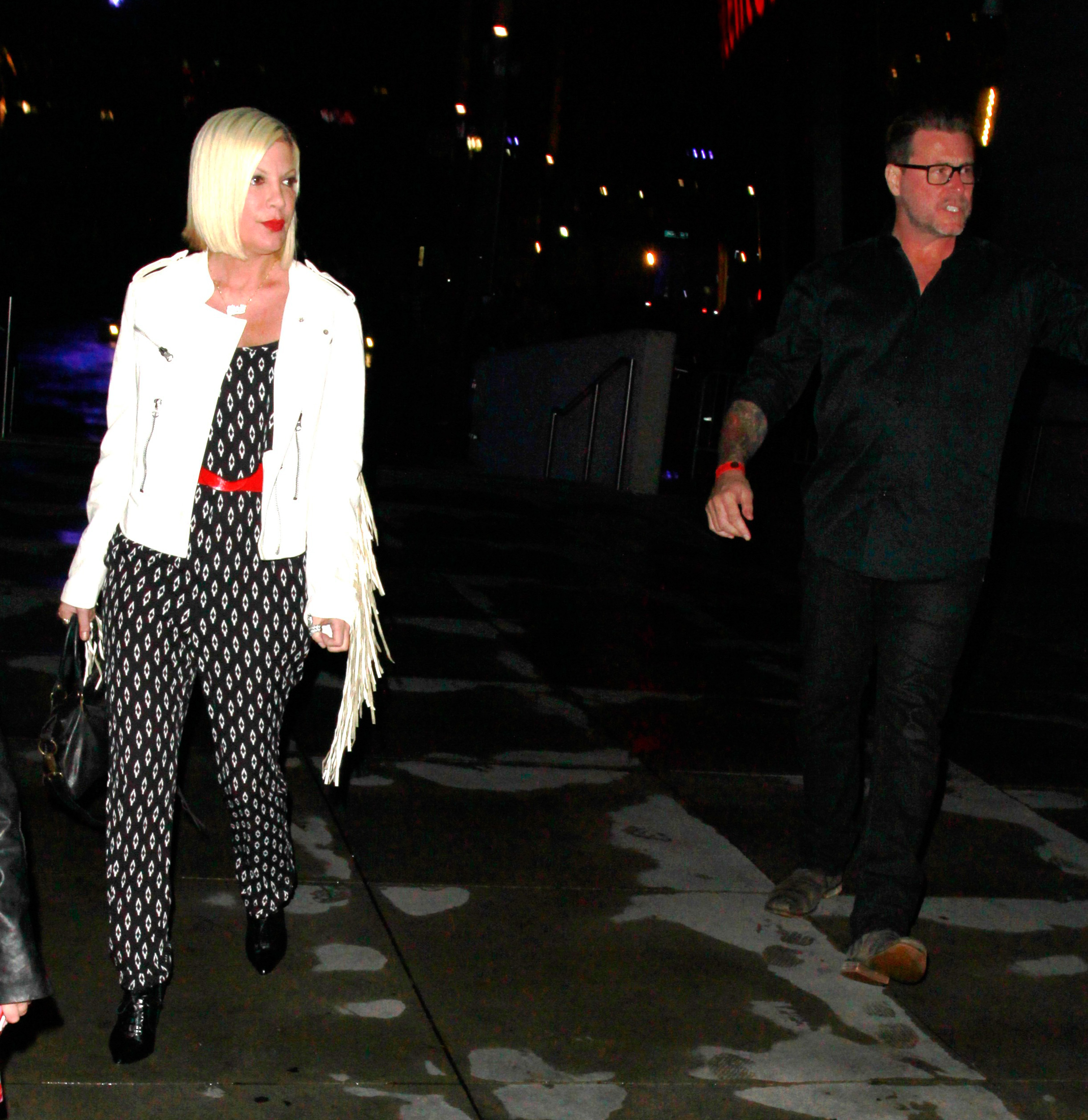 Tori Spelling and Dean McDermott spotted in Los Angeles, California on February 28, 2015 | Source: Getty Images