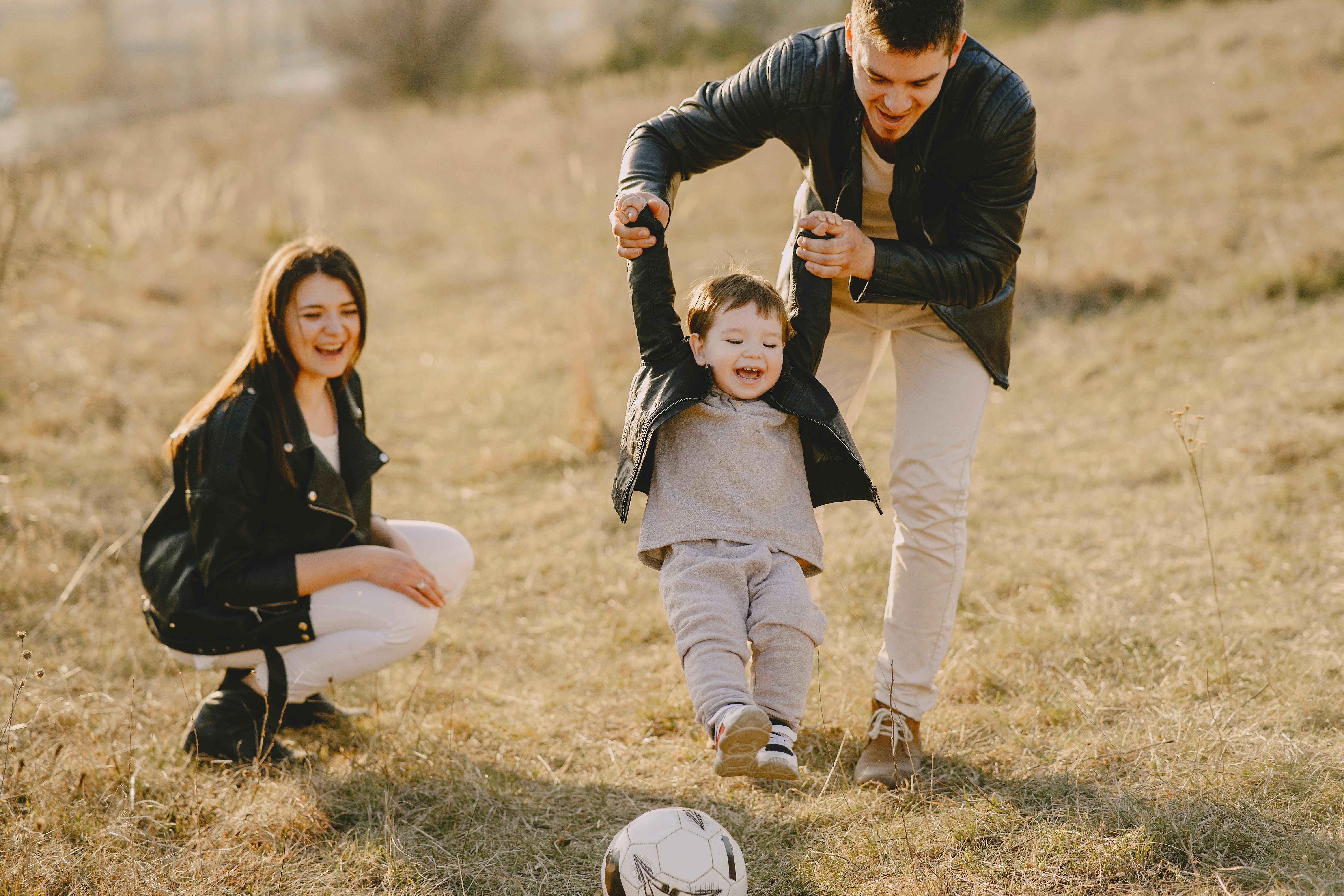 Happy family | Source: Pexels