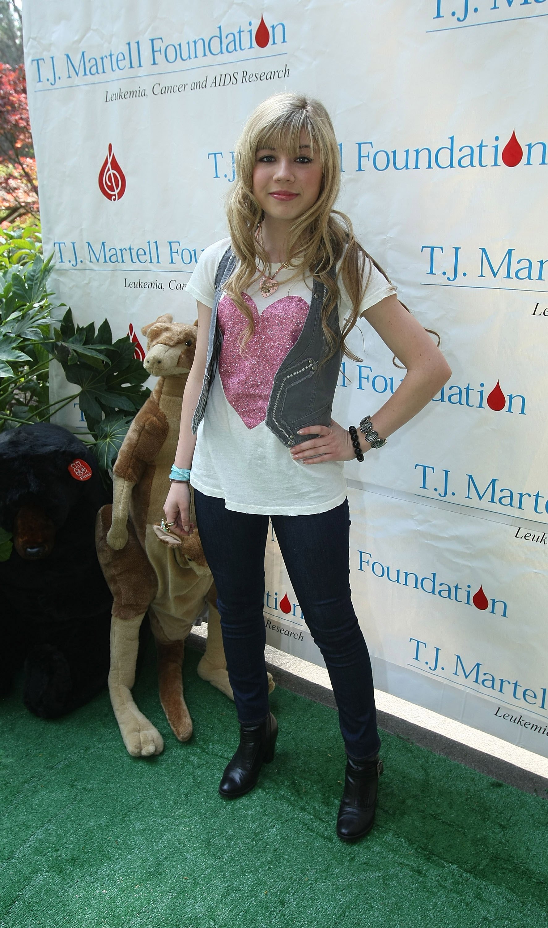 Jennette McCurdy at the Los Angeles Zoo in California on 29, 2009 | Source: Getty Images 