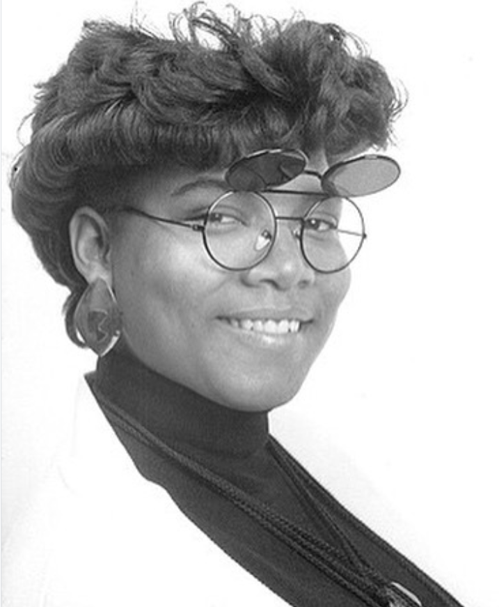 The entertainment icon smiles for a portrait years before becoming a household name. | Source: Instagram/queenlatifah