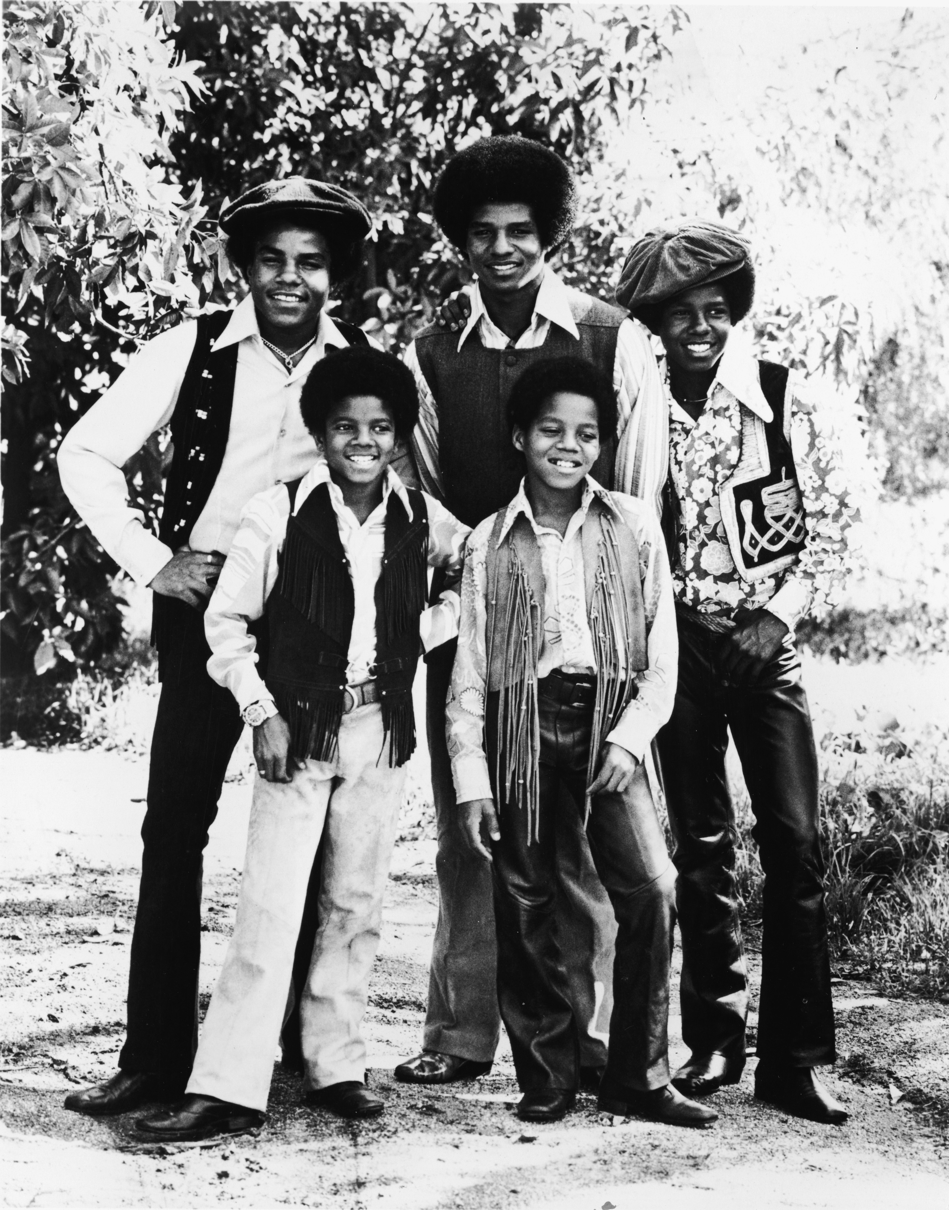 The Jackson 5 posing for a portrait in the early 1970s. | Source: Getty Images