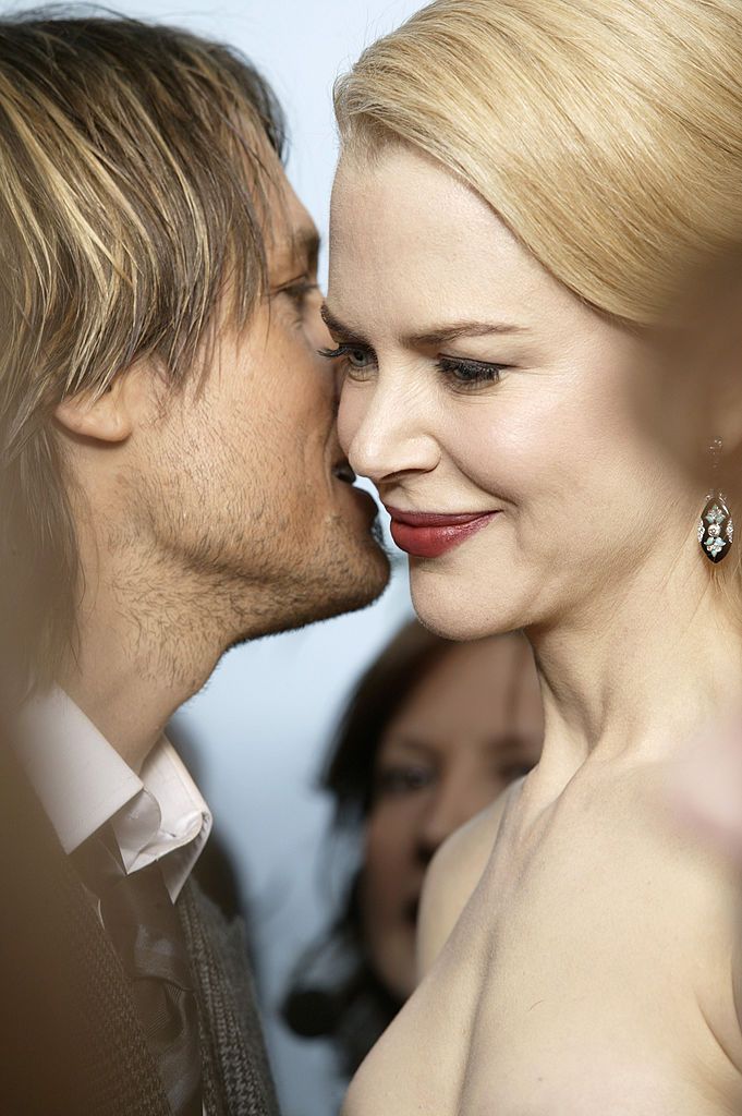 Keith Urban and Nicole Kidman at the 41st Annual CMA Awards at Sommet Center on November 7, 2007, in Nashville, Tennessee | Photo: Ed Rode/WireImage/Getty Images