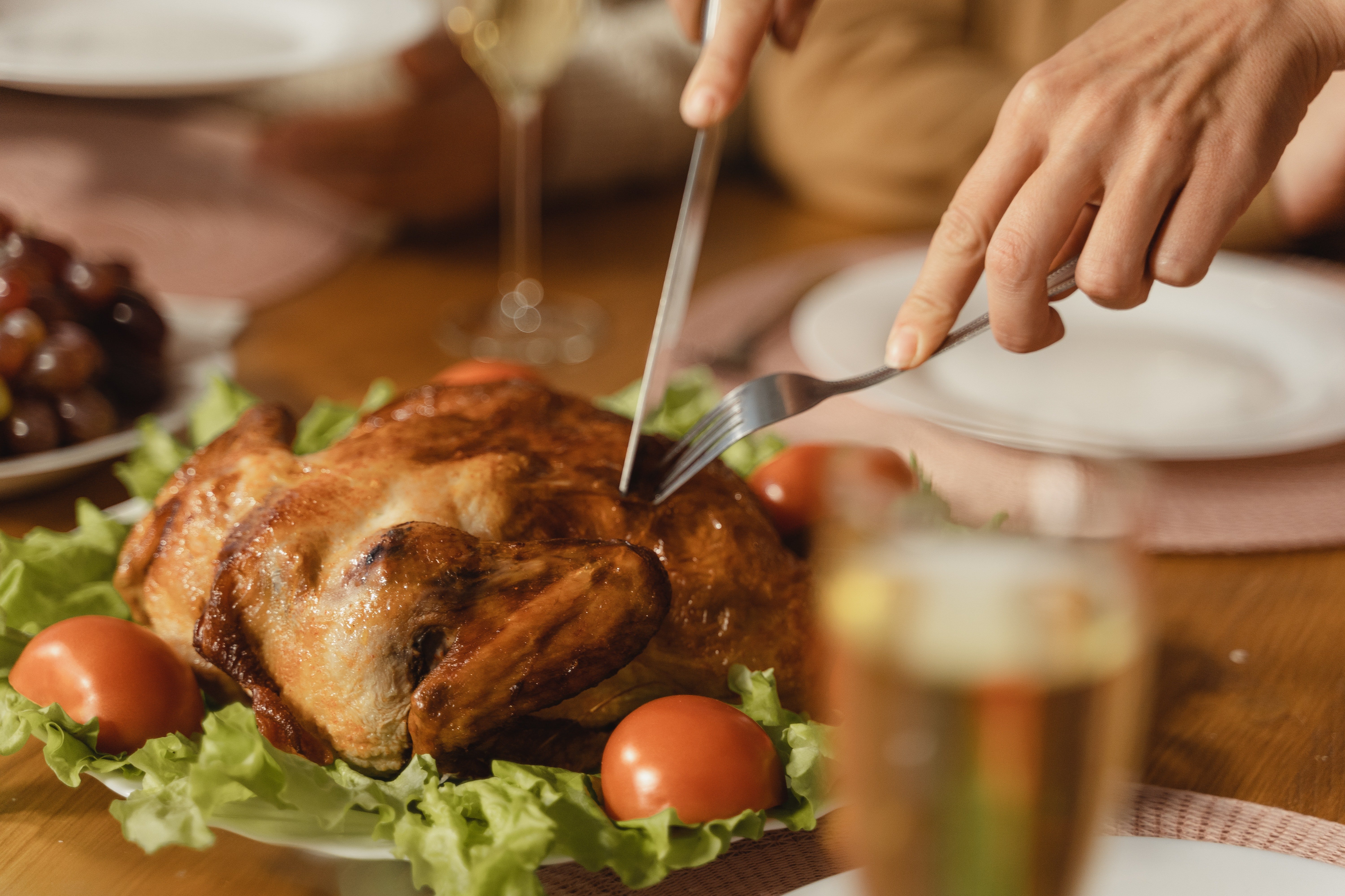 Jake, Edward, Caroline and Francesca all gathered around for Thanksgiving | Source: Pexels