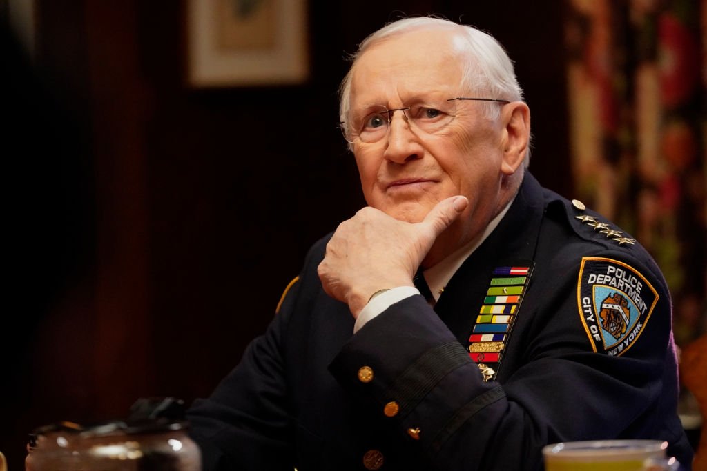 Actor Len Cariou on an episode of TV series "Blue Bloods." | Photo: Getty Images