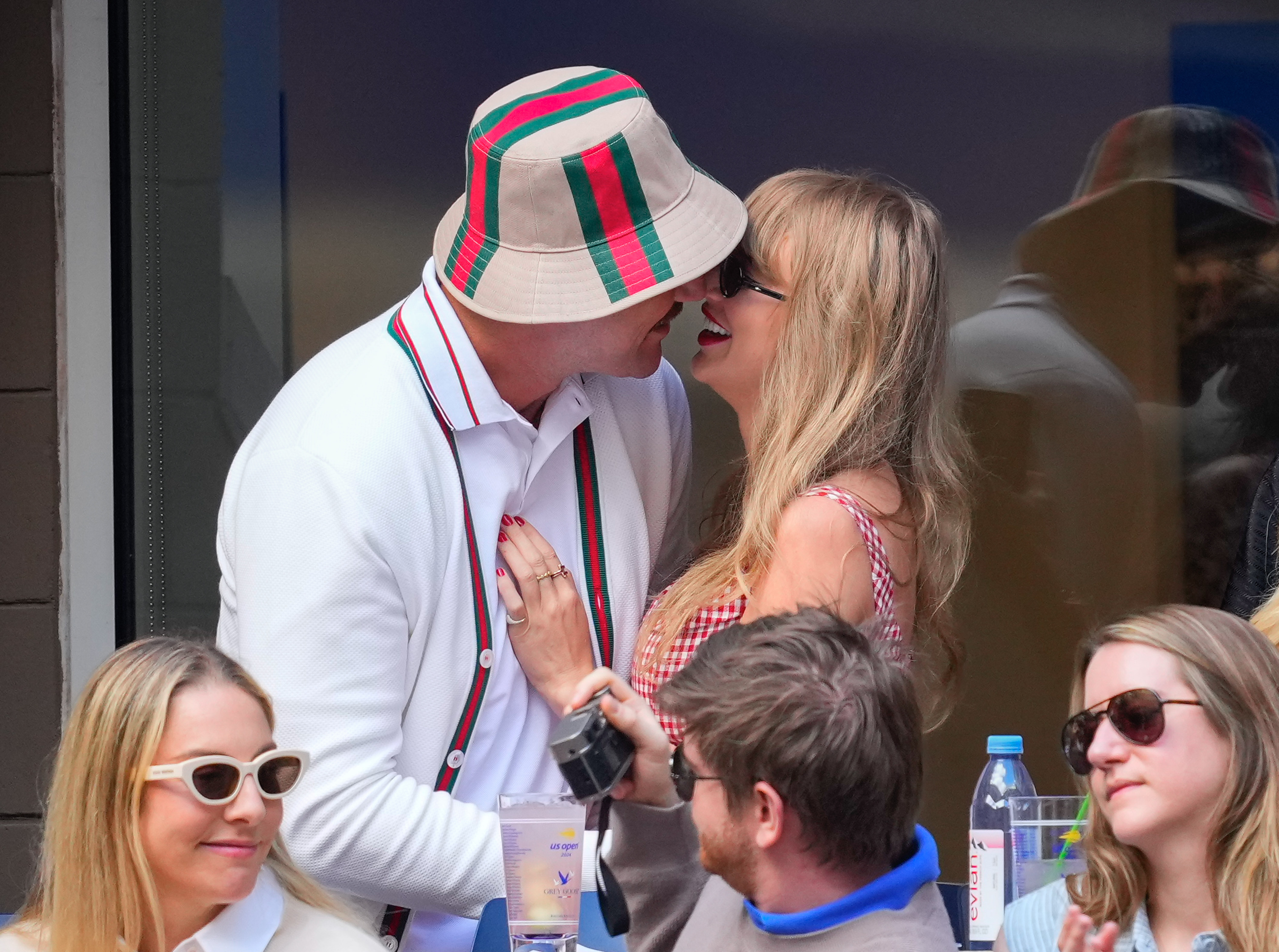 Travis Kelce and Taylor Swift. | Source: Getty Images