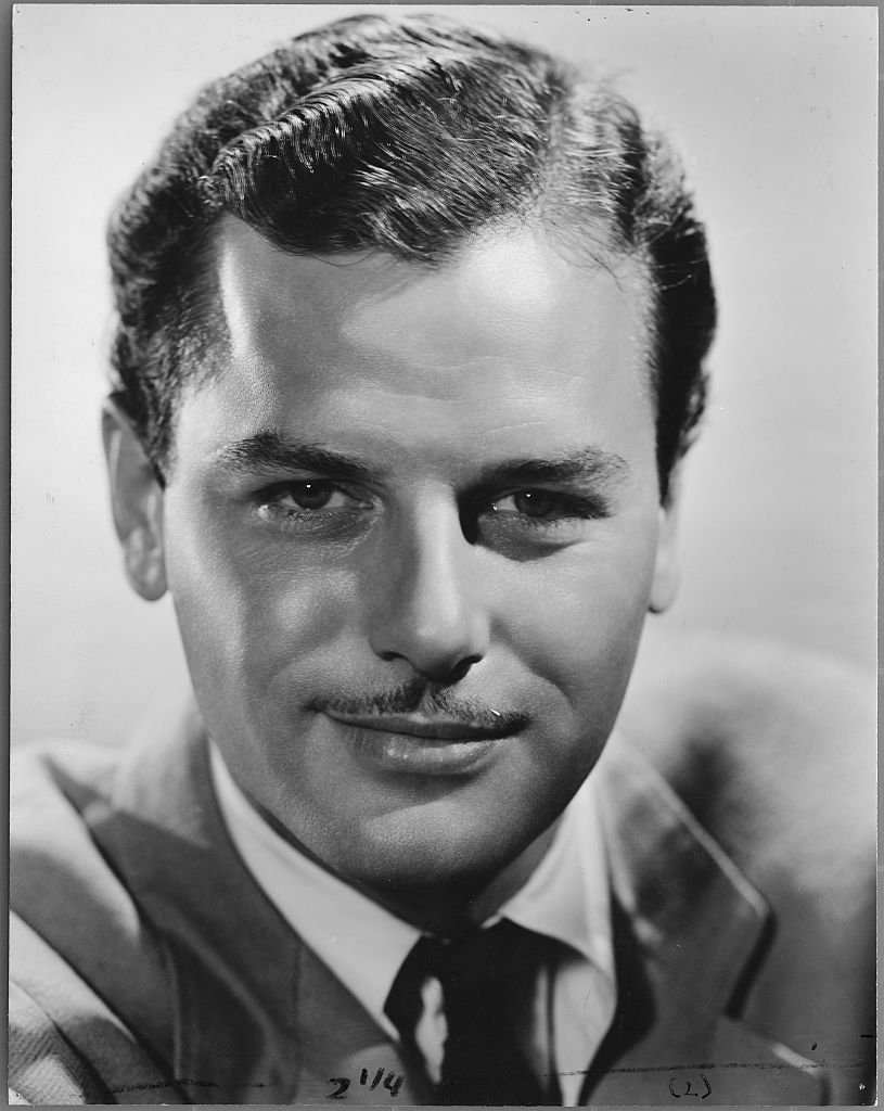 Portrait of actor Gig Young circa 1943. | Photo: Getty Images