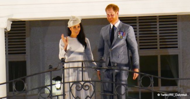 Amazing moment Duke and Duchess of Sussex repeat Queen's moment in Fiji