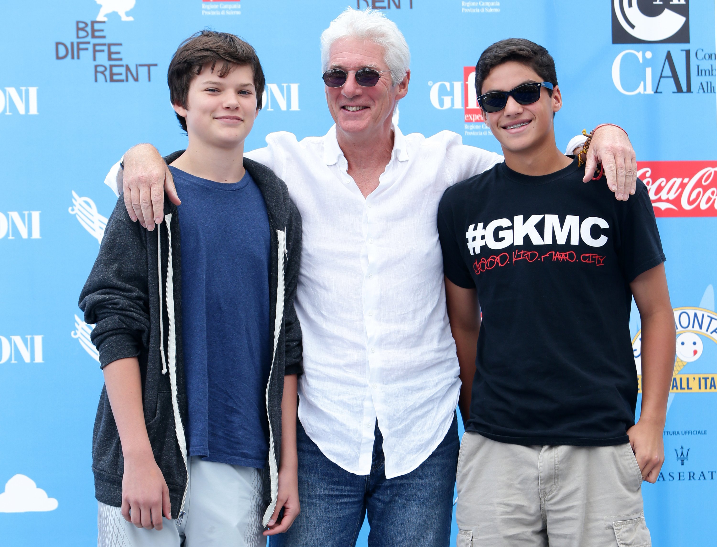 Richard Gere, his son Homer James (L) and a friend attend Giffoni Film Festival photocall on July 22, 2014, in Giffoni Valle Piana, Italy. | Source: Getty Images.