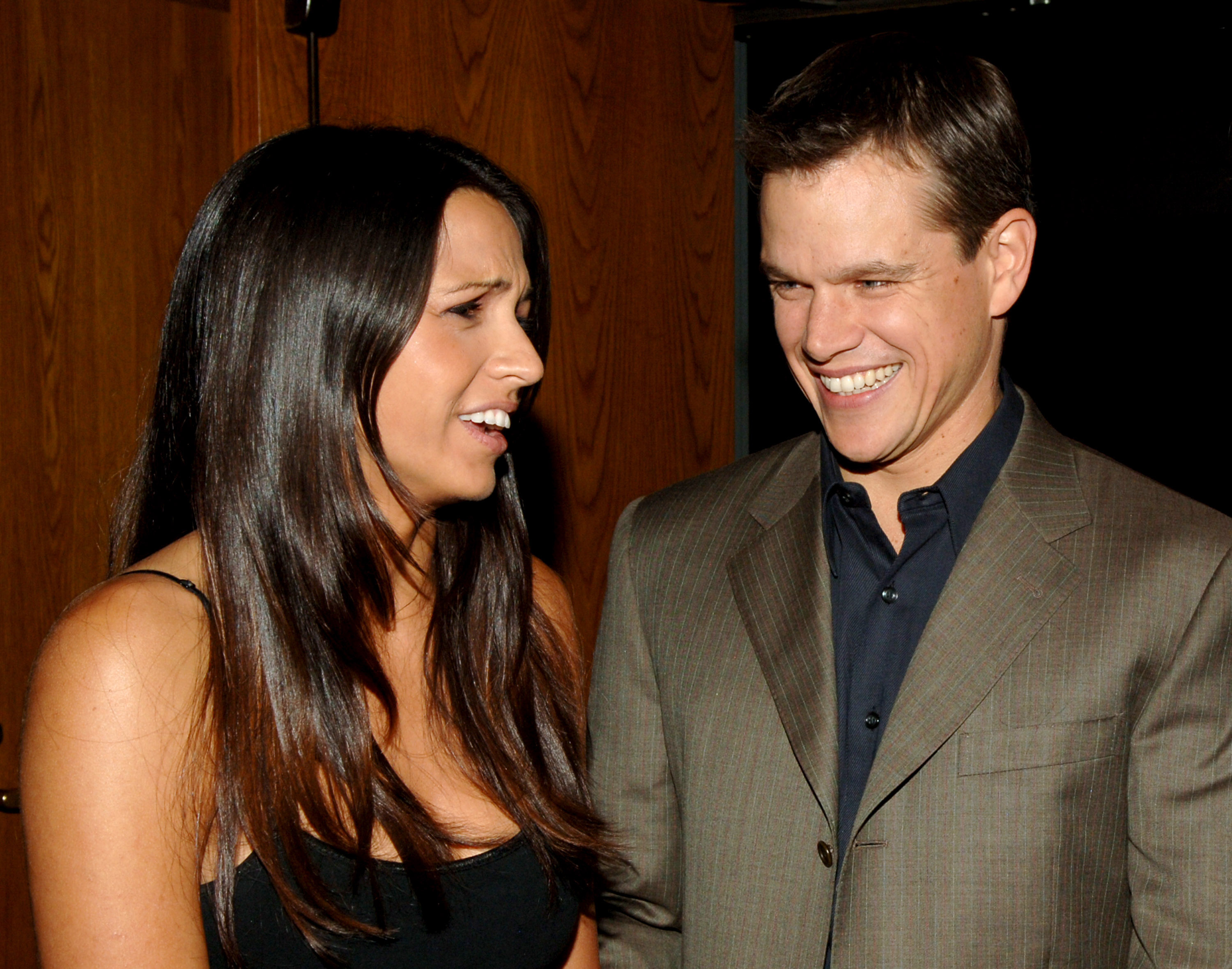 Luciana Barroso and Matt Damon at the after-party of the premiere of "The Brothers Grimm" in Los Angeles, 2005. | Source: Getty Images