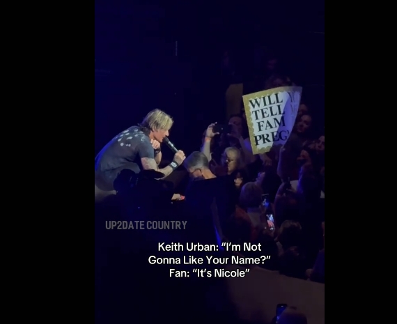 Keith Urban interacting with a fan during his recent concert from a post dated October 18, 2025. | Source: TikTok/up2datecountry.live