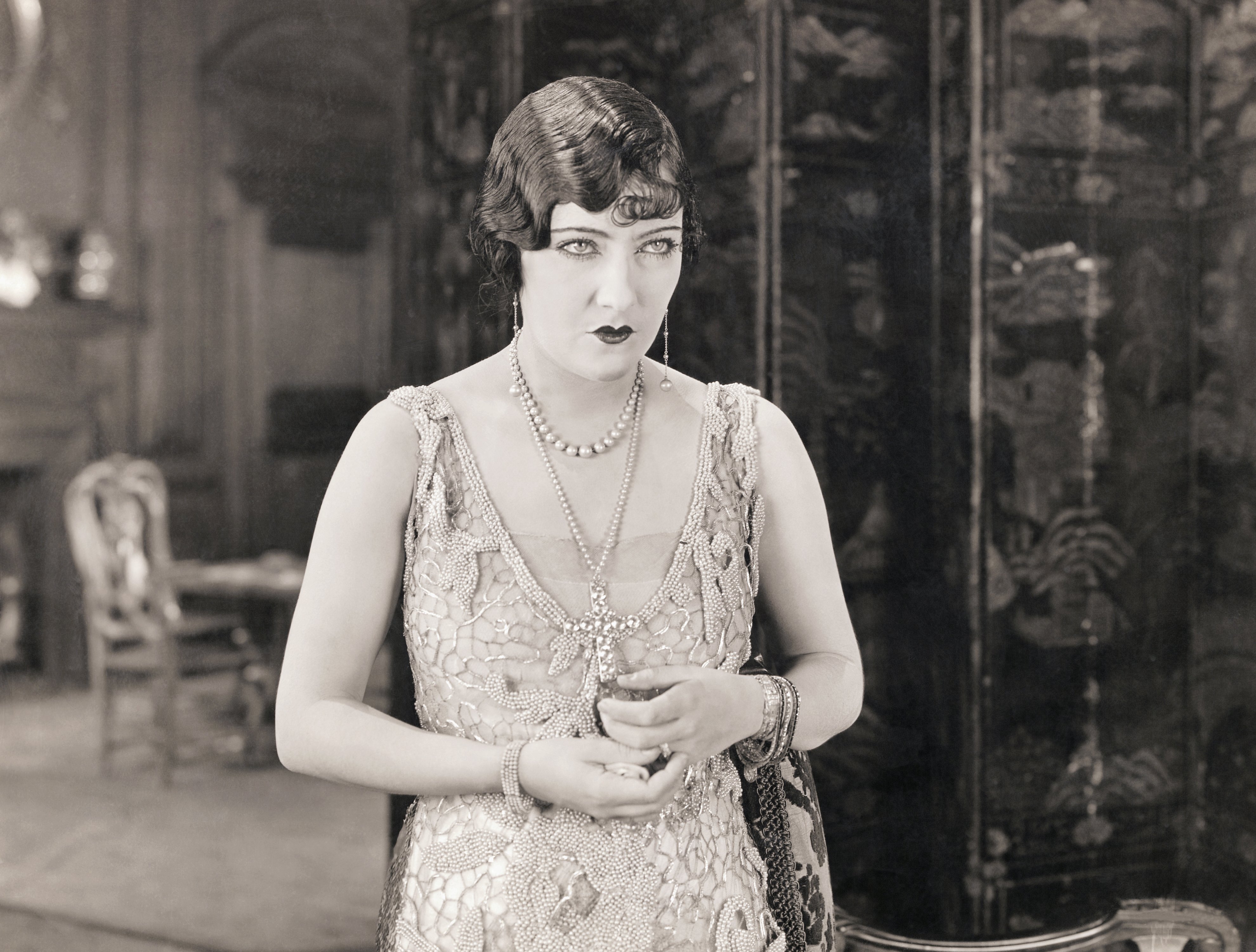 Gloria Swanson in the film "Beyond the Rocks," circa 1922. | Source: Getty Images