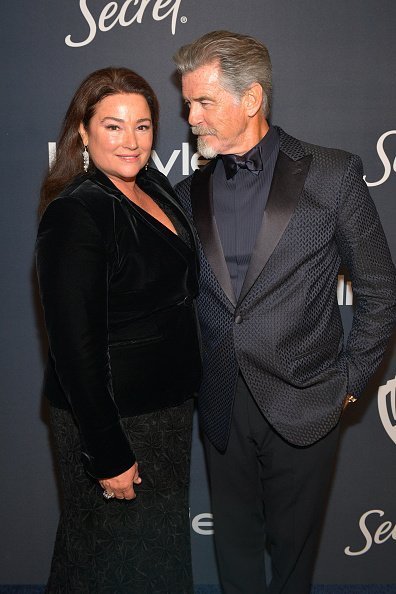 Keely Shaye Smith und Pierce Brosnan besuchen die 2020 InStyle And Warner Bros. 77th Annual Golden Globe Awards Post-Party im Beverly Hilton Hotel am 05. Januar 2020 | Quelle: Getty Images