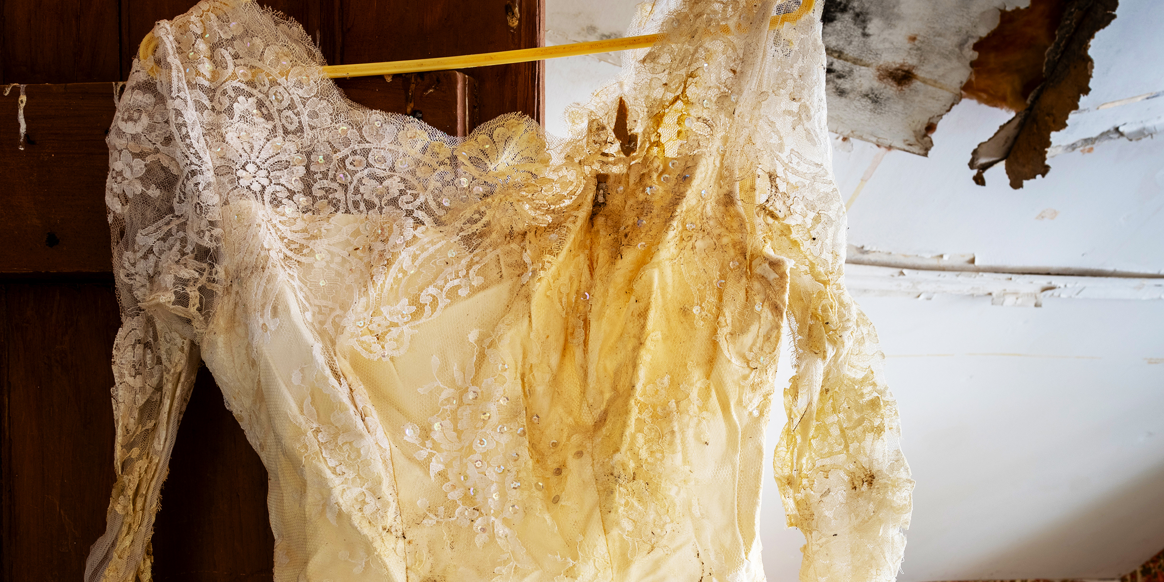 A ruined wedding dress | Source: Shutterstock