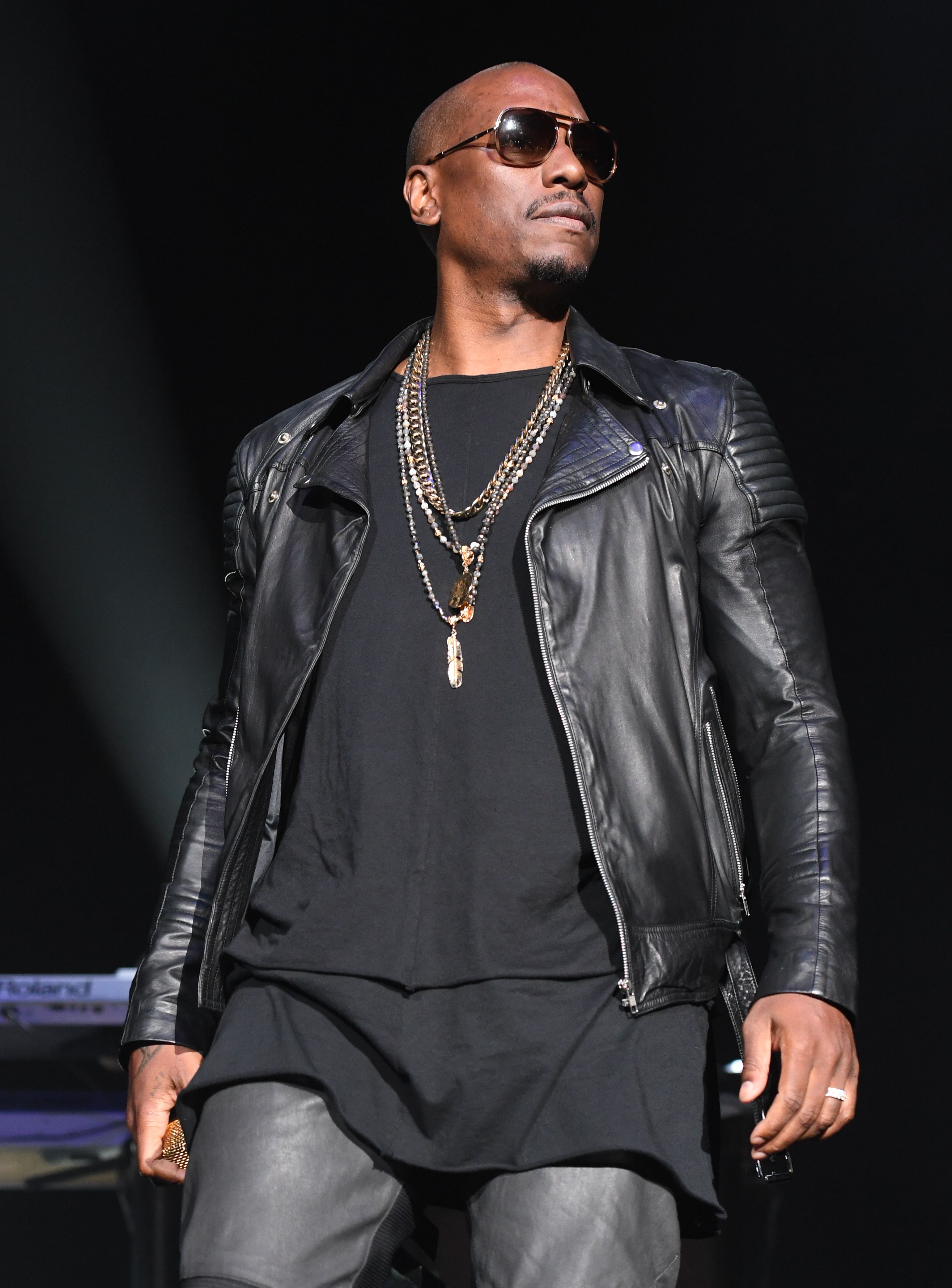 Singer Tyrese Gibson onstage in concert during the R&B Super Jam at Philips Arena on October 28, 2017 in Atlanta, Georgia | Photo: Getty Images