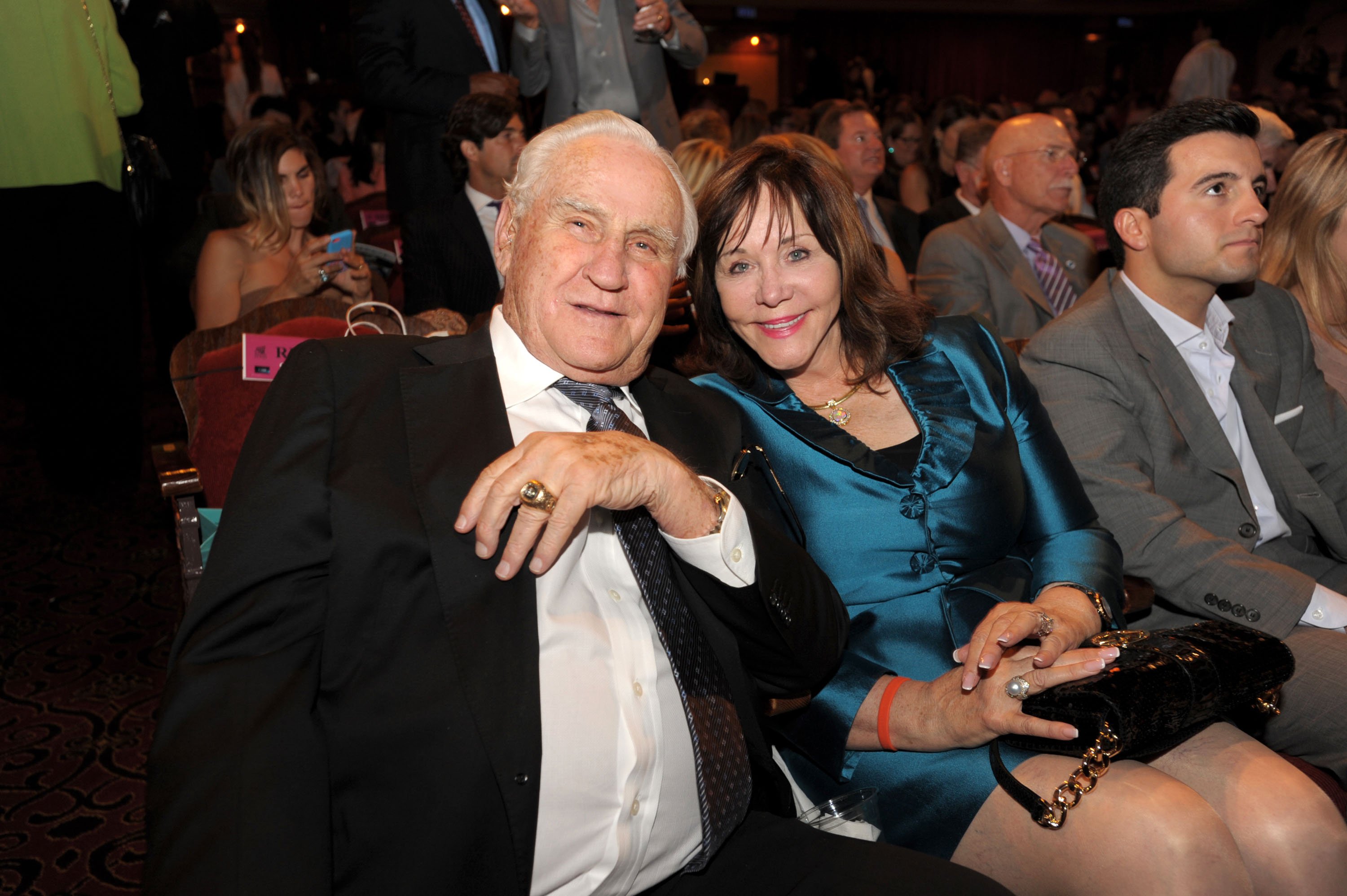 Don and Mary Anne Shula at the Miami International Film Festival presentation of "An Unbreakable bond" on March 11, 2014 | Photo: World Red Eye/Wikimedia