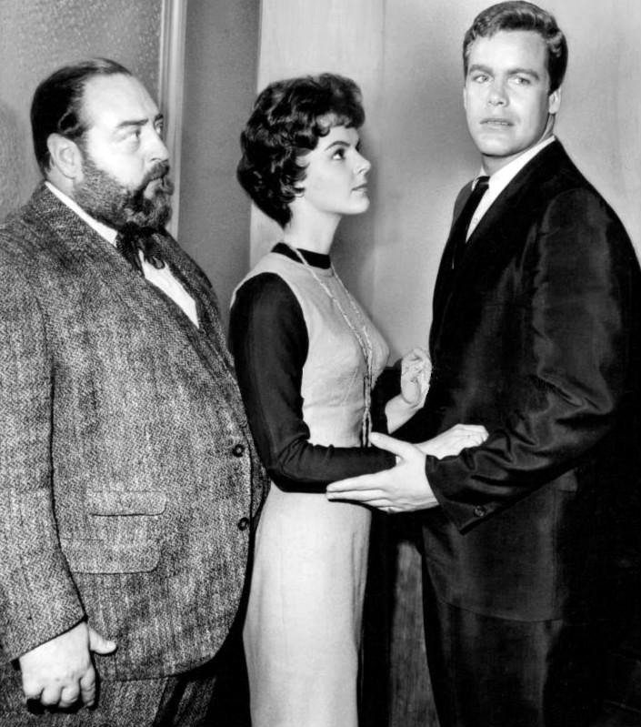 Sebastian Cabot, Carolyn Craig, and Doug McClure in "Checkmate" | Photo: Wikimedia Commons Images