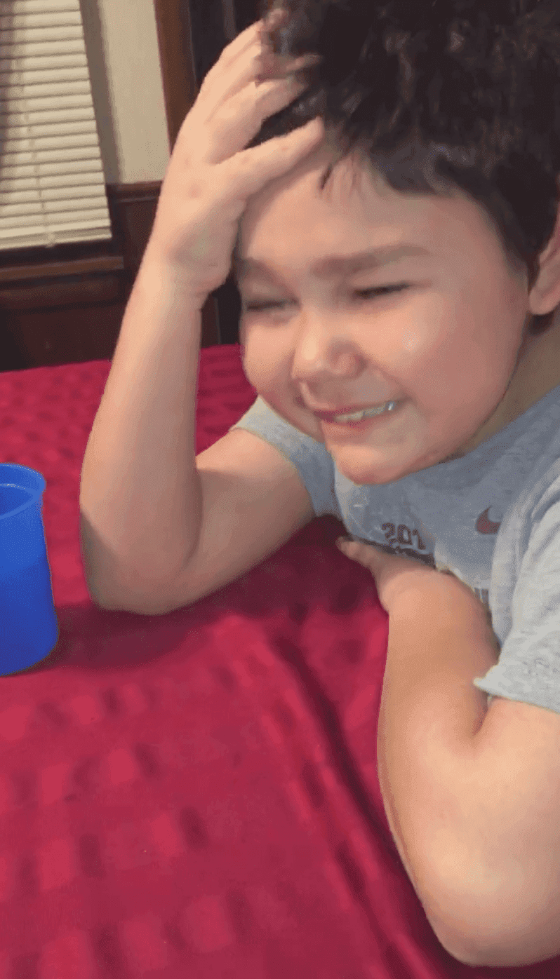 Oklahoma kid, Steven, cries tears of joy as he finished his first chemotherapy treatment. | Source: Facebook/AshleyCotter