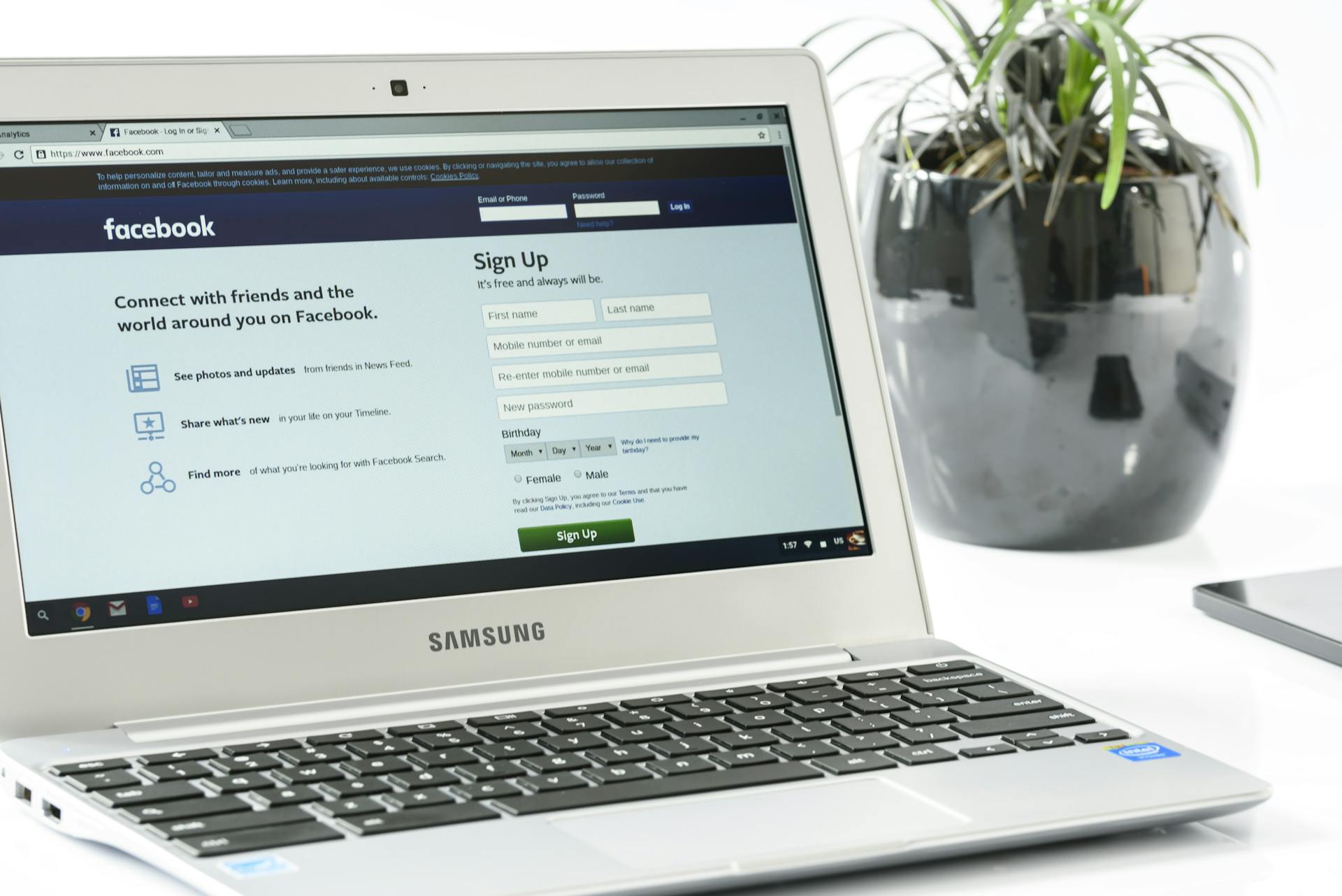 A laptop showing Facebook's sign-in page | Source: Pexels