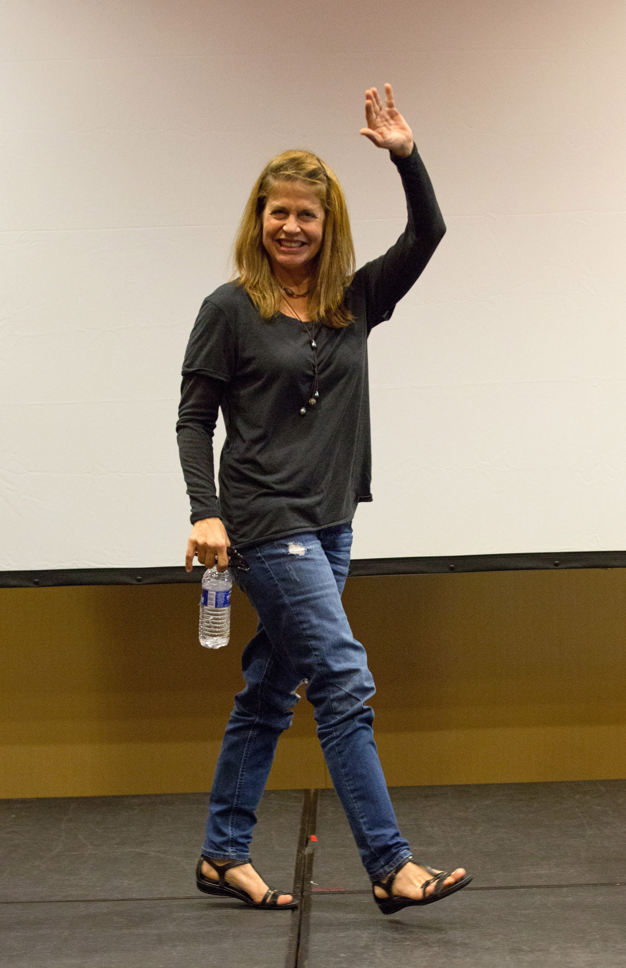 Linda Hamilton on day two of Horrorhound Weekend on September 8, 2012, in Indianapolis, Indiana. | Source: Getty Images