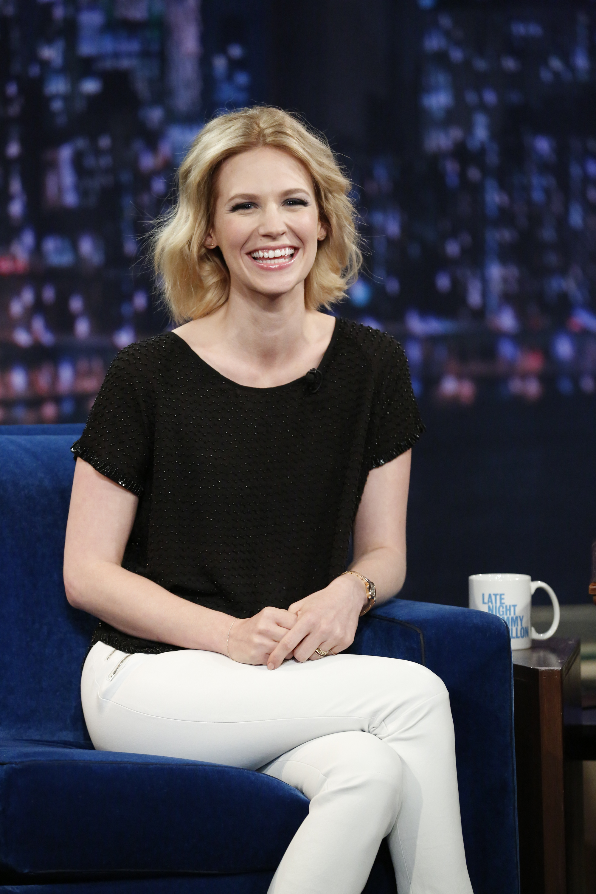 January Jones on "Late Night with Jimmy Fallon" on April 22, 2013 | Source: Getty Images