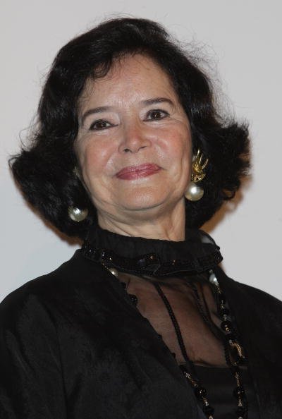 Marie José Nat arrive pour la cérémonie d'ouverture du 55ème Festival international du film du film le 15 mai 2002. | Photo : Getty Images