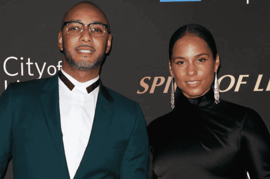 Swizz Beatz and his wife, Alicia Keys on the red carpet for the City Of Hope's Spirit Of Life 2019 Gala in October 2019, | Source: Getty Images 