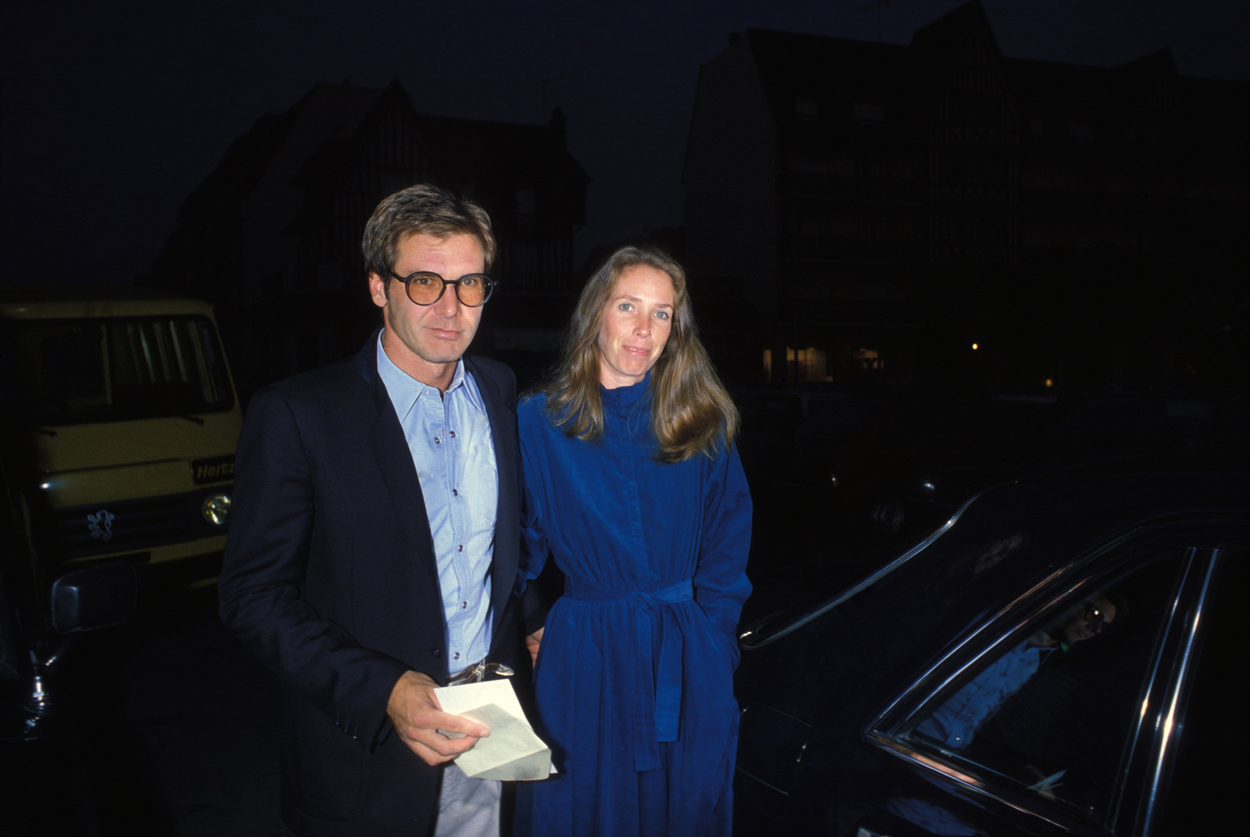 Harrison Ford et Melissa Mathison à Paris dans les années 80, France. Circa 1980. | Photo : Getty Images