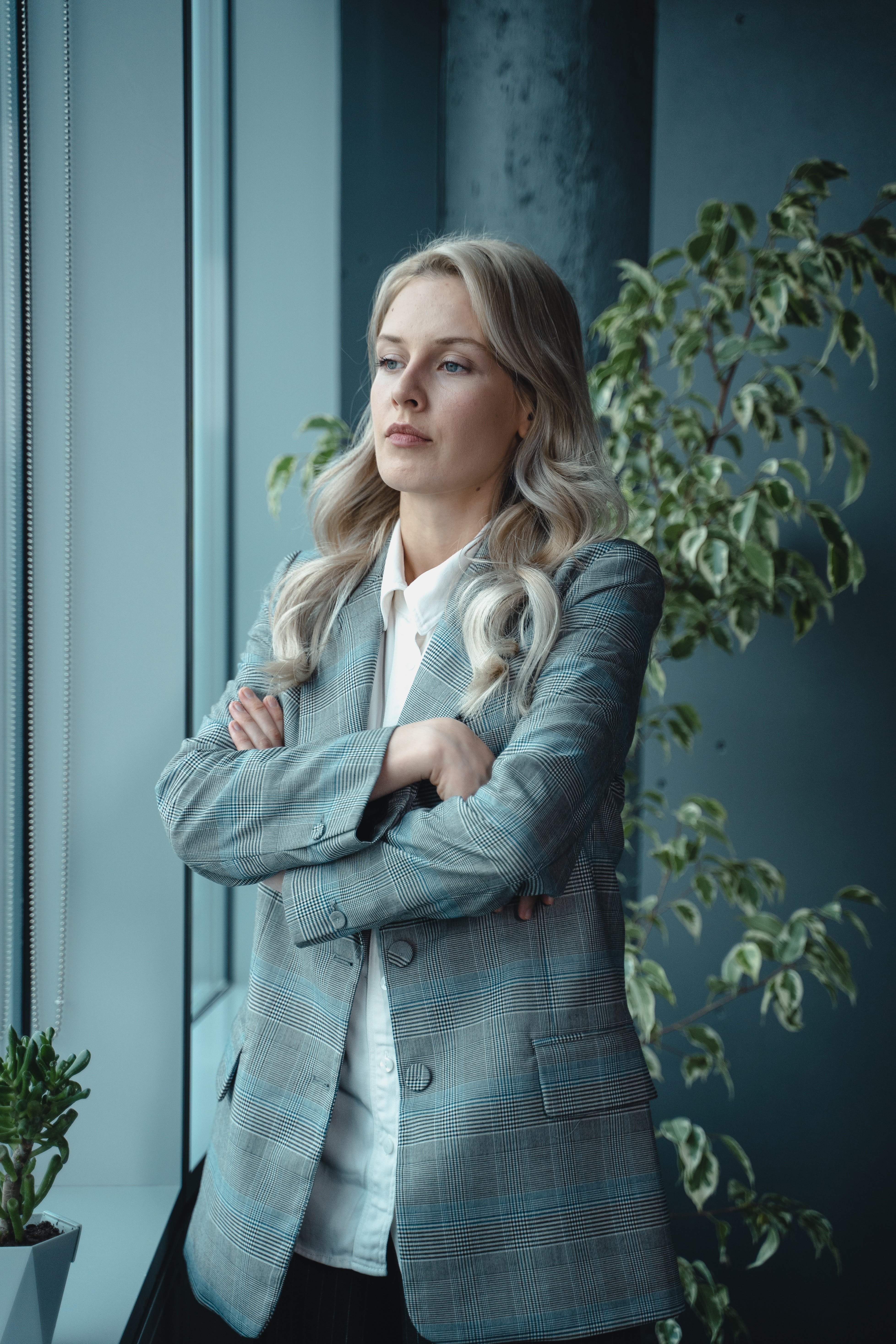 Anastasia still refused to pay attention to Anthony. | Photo: Pexels