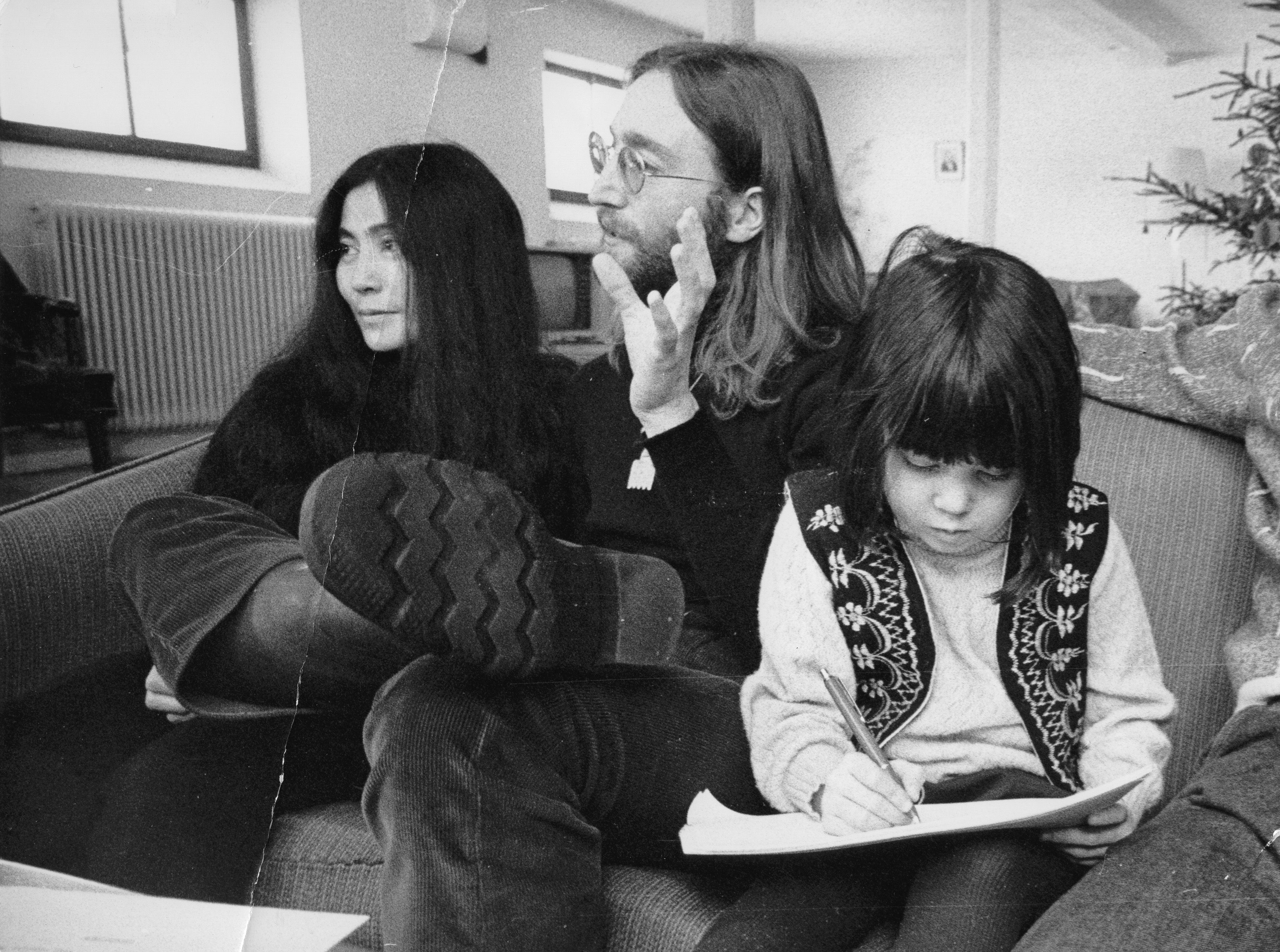 John Lennon and Yoko Ono visiting her daughter Kyoko in Copenhagen in 1969 | Source: Getty Images