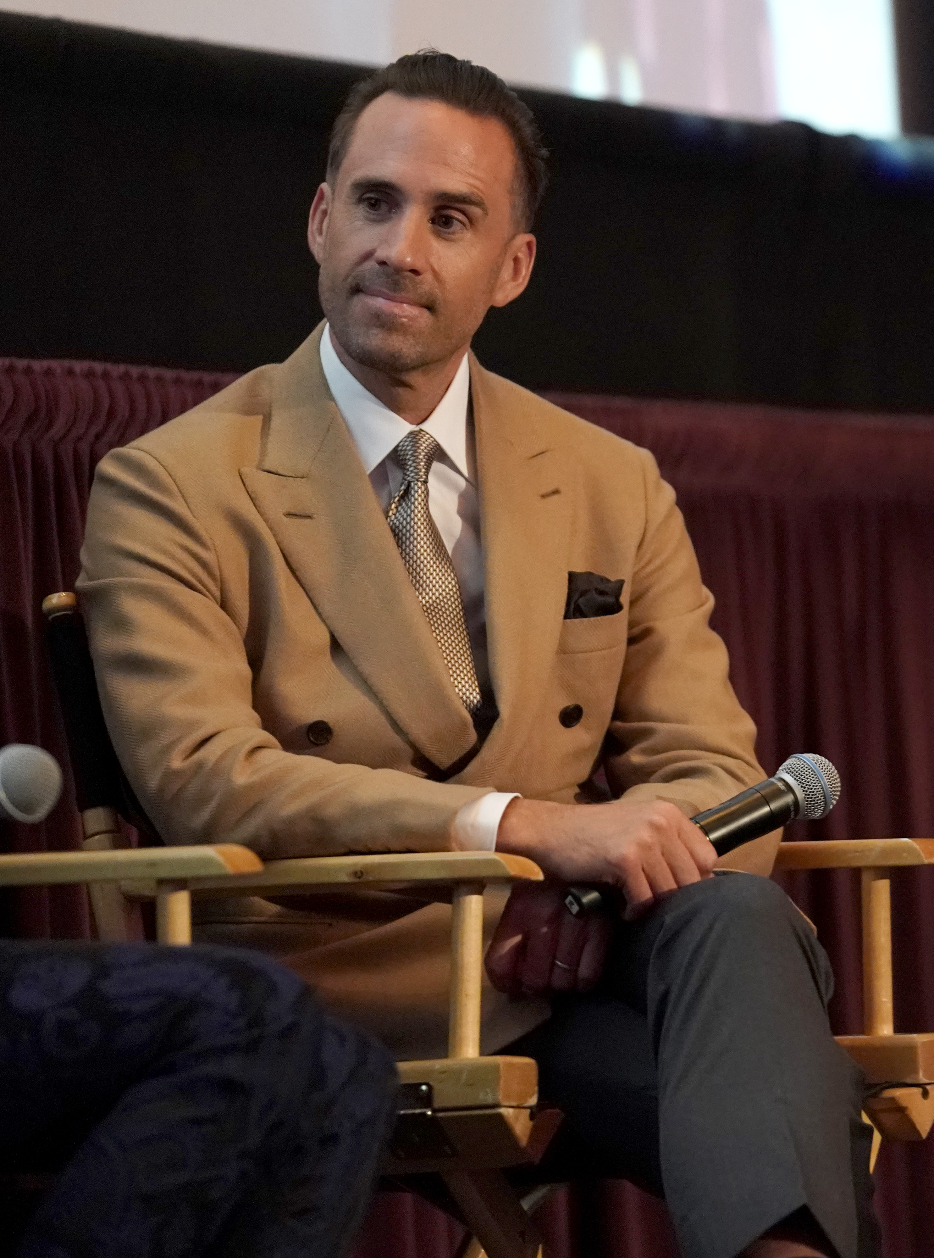 Joseph Fiennes is photographed at Hulu's "The Handmaid's Tale" season 3 finale at Regency Village Theatre on August 6, 2019, in Westwood, California | Source: Getty Images