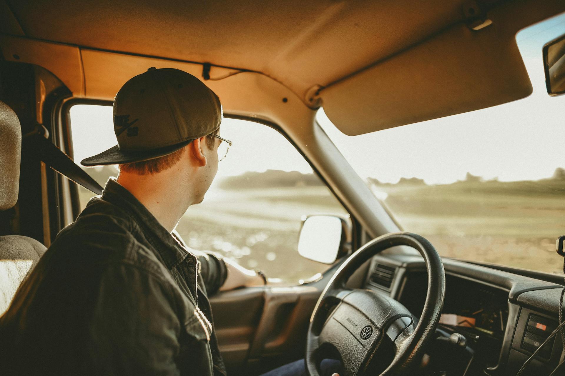 A man driving | Source: Pexels