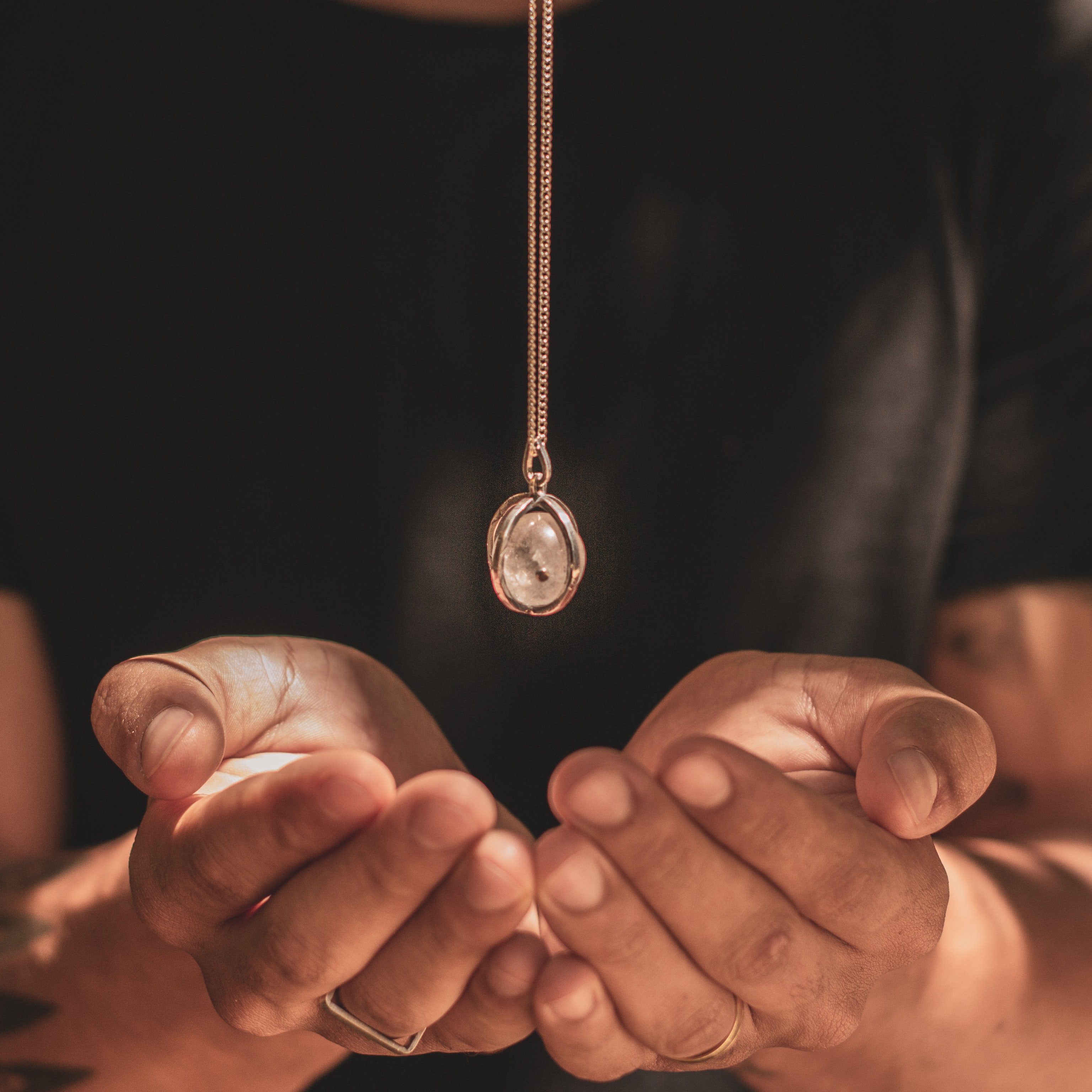 The boy had a pendant that had belonged to Jared's son. | Source: Unsplash