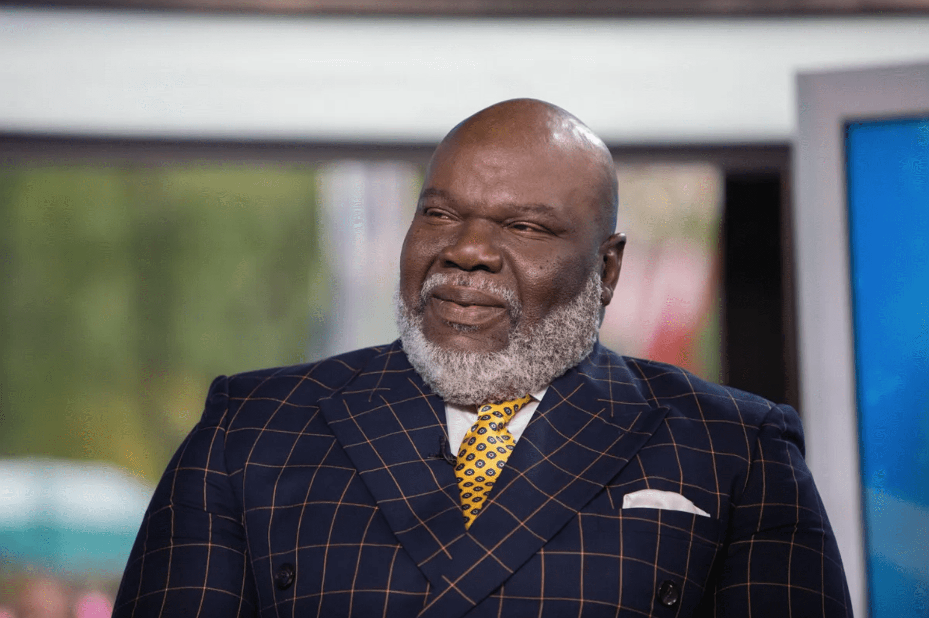 Bishop T.D. Jakes speaks in a television interview on October 9, 2017 at the NBCUniversal Network. | Source: Getty Images