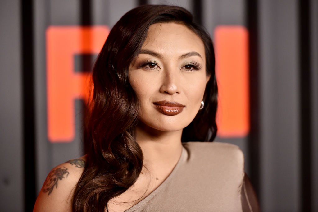 Jeannie Mai attends the Bvlgari B.zero1 Rock collection event at Duggal Greenhouse on February 06, 2020 | Photo: Getty Images