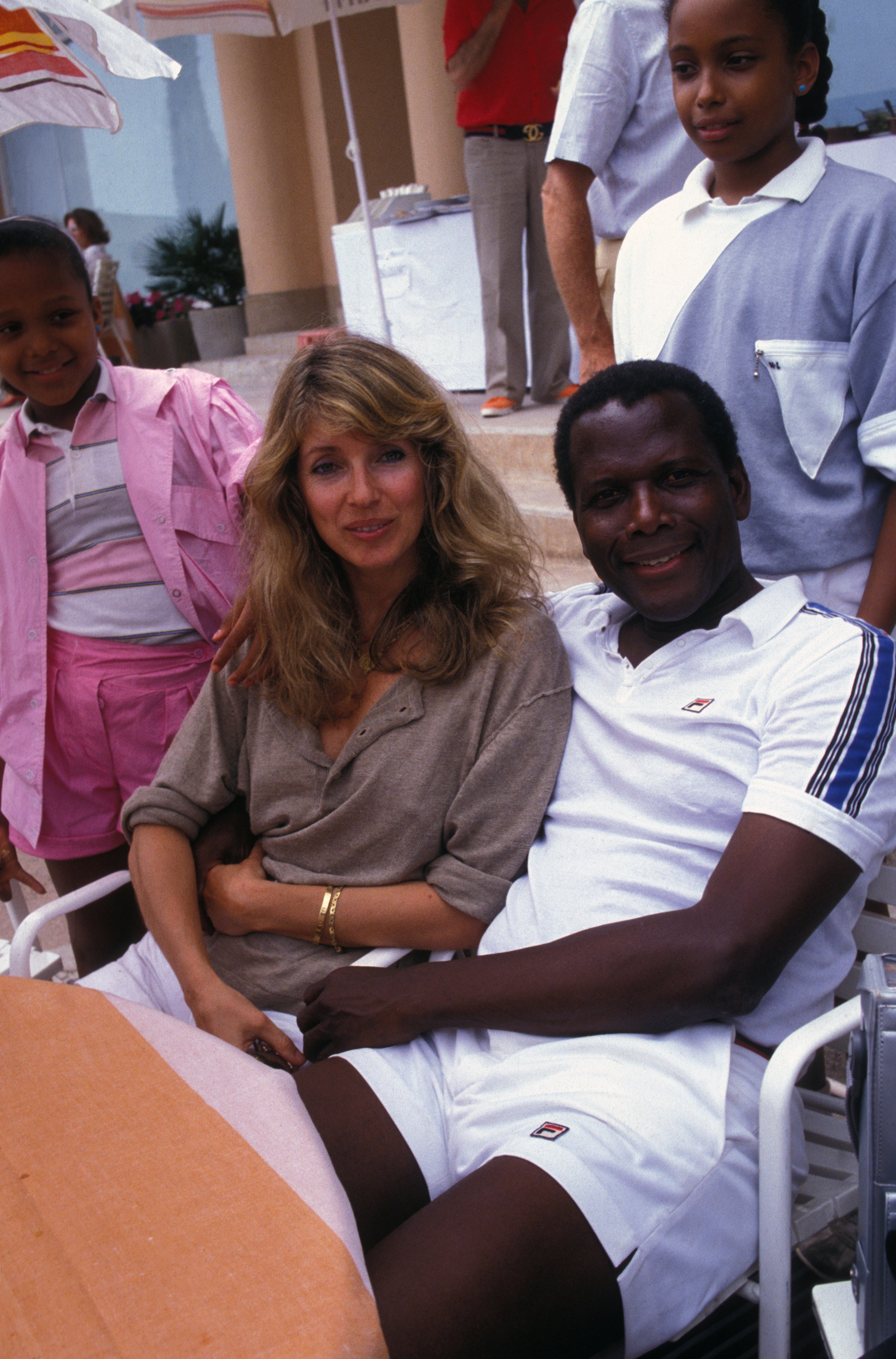 Sidney Poitier with his wife Joanna Shimkus and their children in 1983, in Monte Carlo, Monaco | Source: Getty Images   