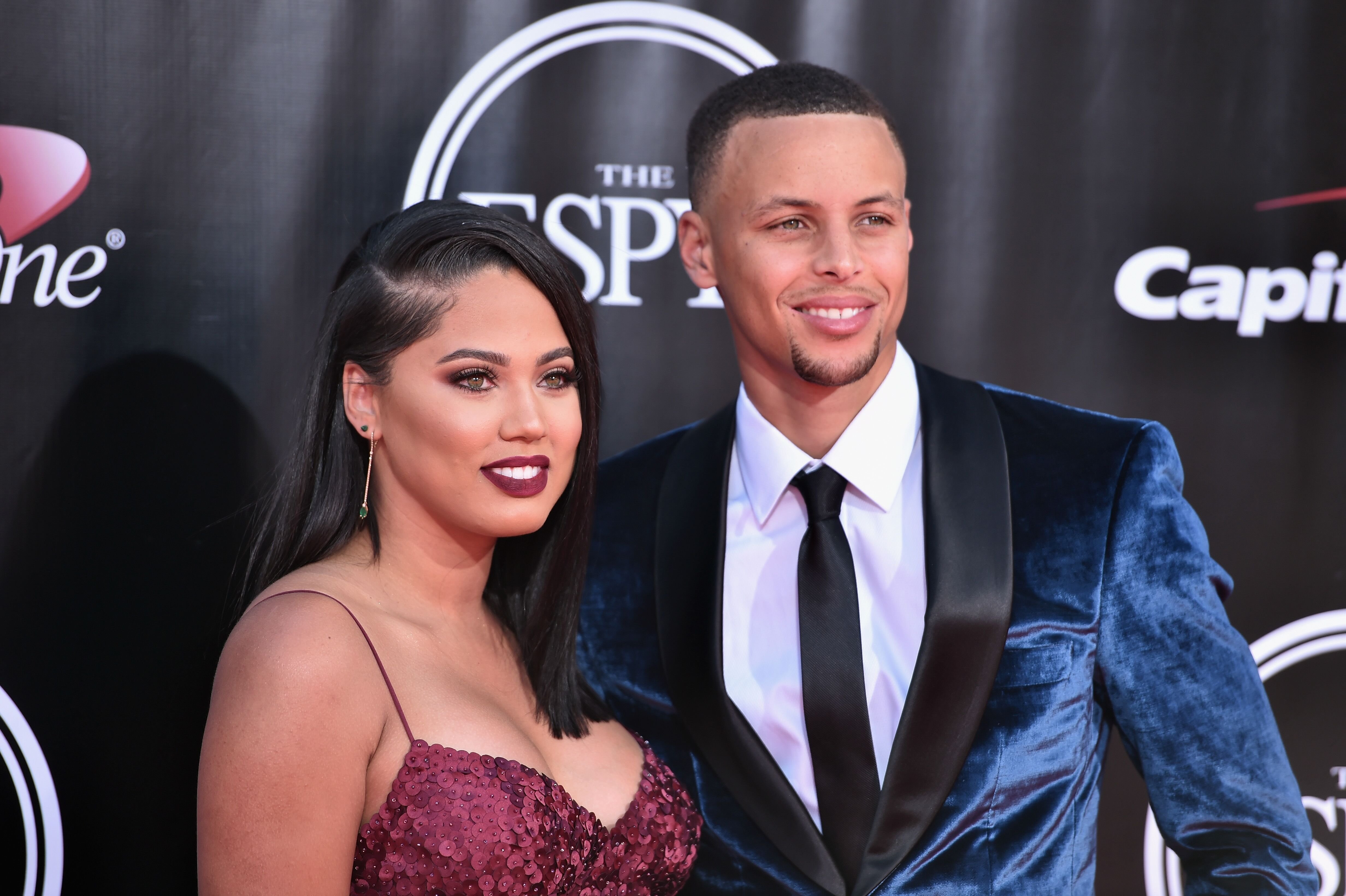 NBA star Stephen Curry and his celebrity chef wife Ayesha Curry at the 2016 ESPYS in Los Angeles/ Source: Getty Images