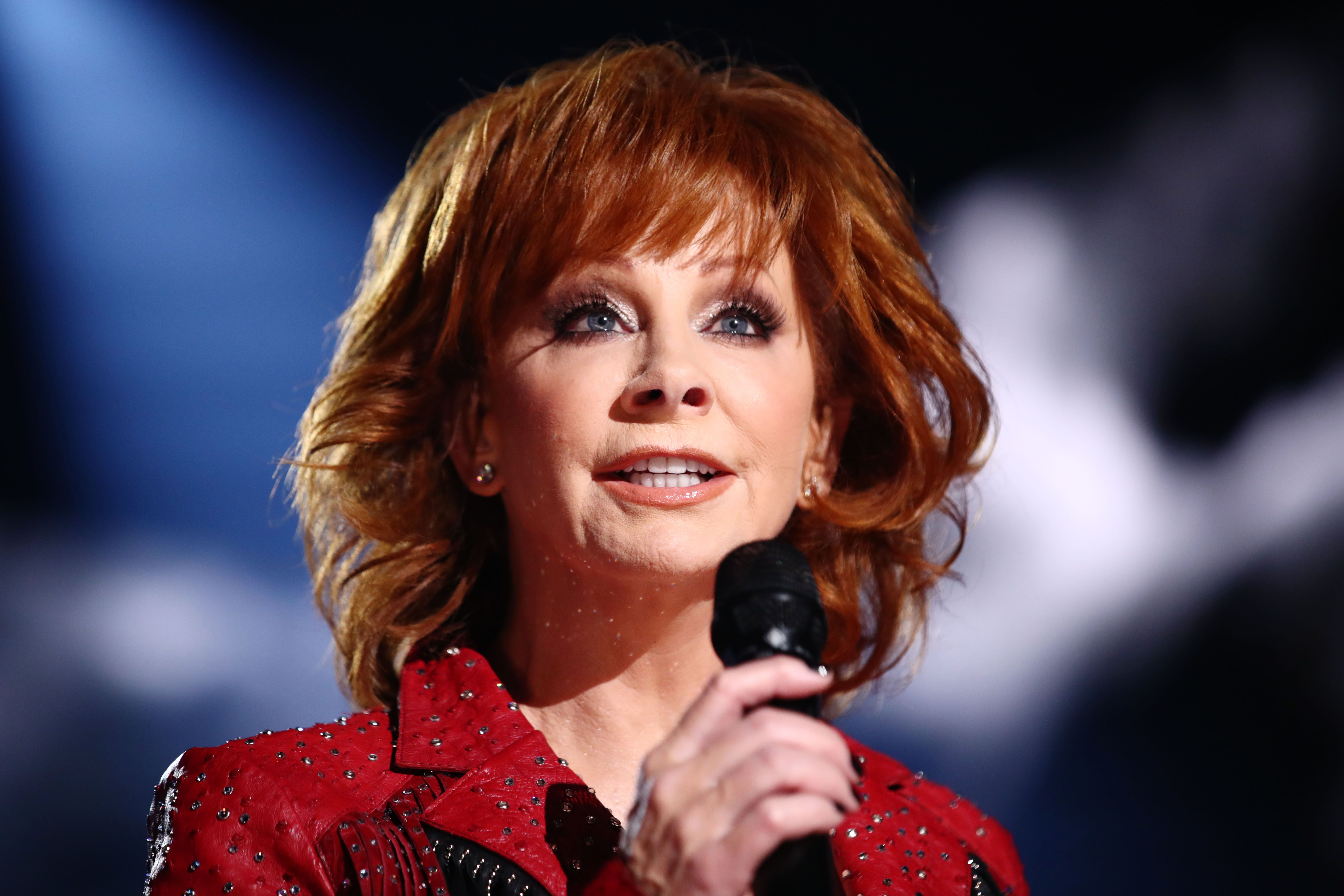 Reba McEntire performs at the Academy of Country Music Awards. | Source: Getty Images