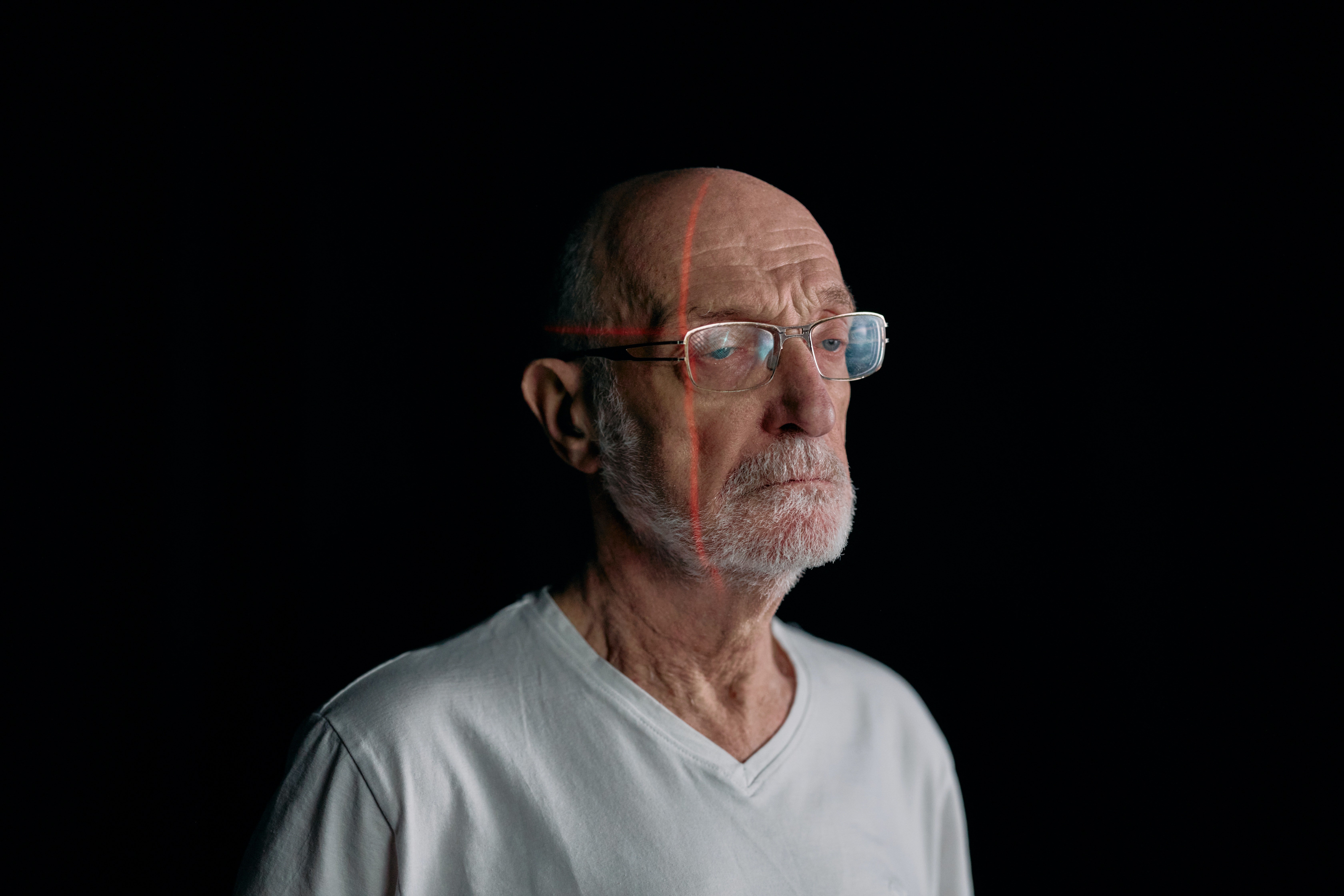 A sad old man | Photo: Pexels