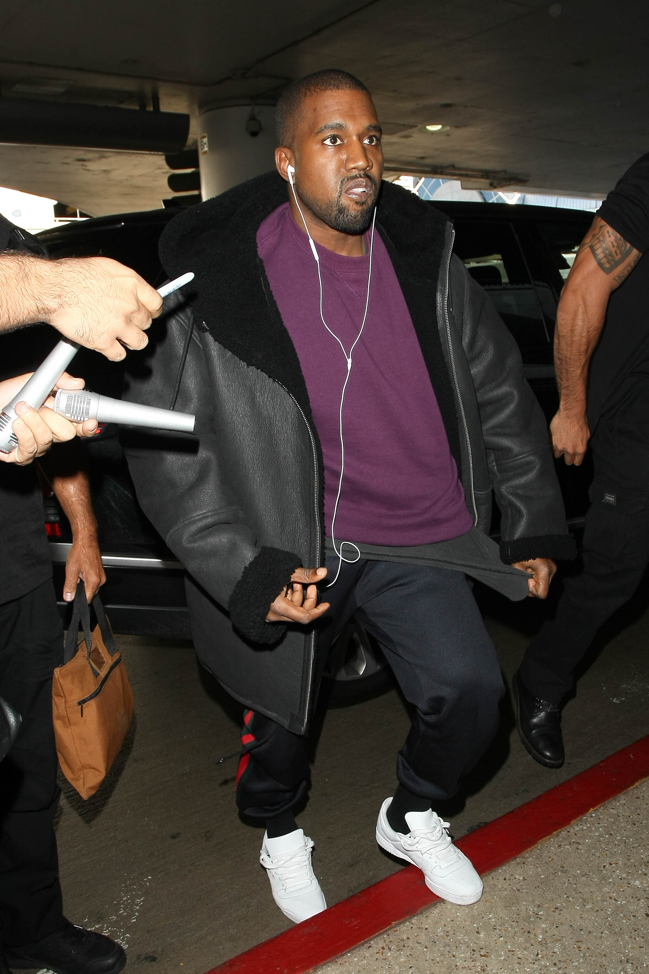 Kanye West seen at LAX on November 11, 2016, in Los Angeles, California. | Source: Getty Images