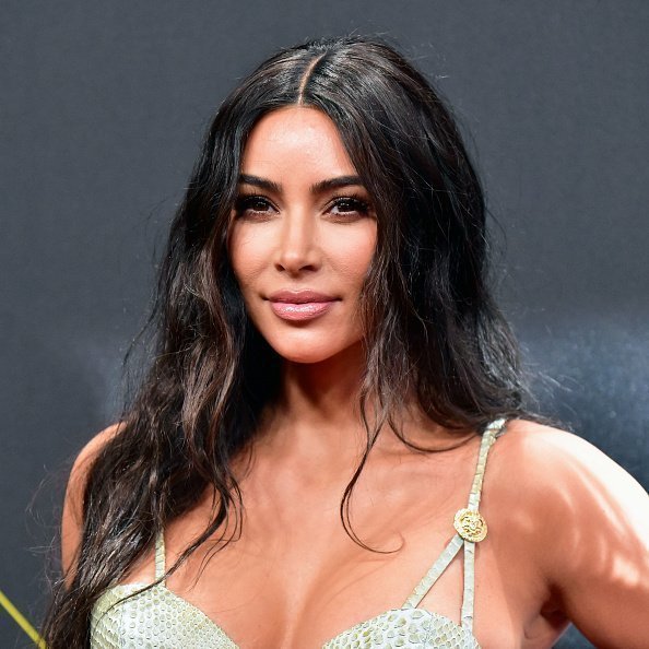Kim Kardashian attends the 2019 E! People's Choice Awards at Barker Hangar on November 10, 2019 in Santa Monica, California | Photo: Getty Images 