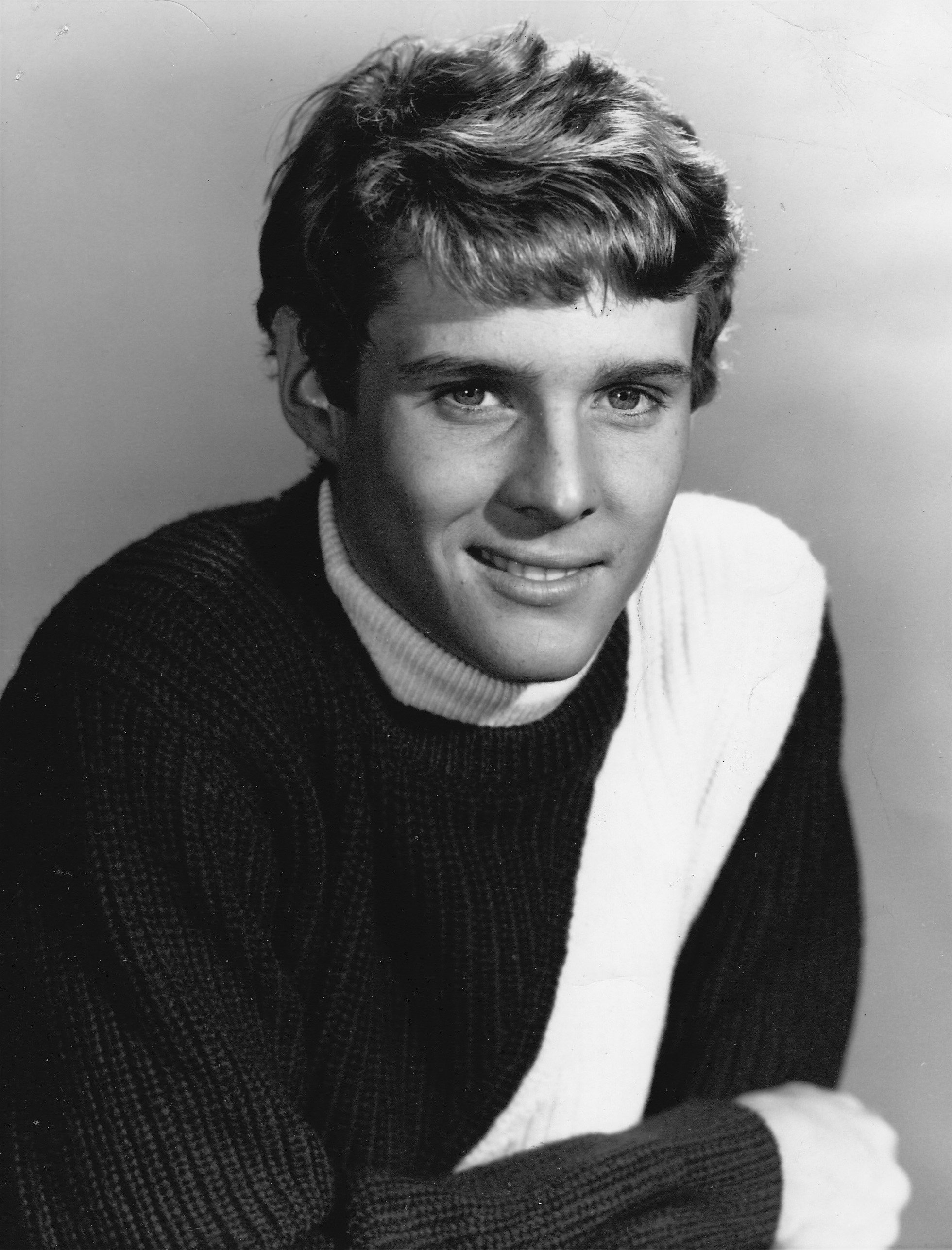 Publicity photo of Jay North promoting his starring role on the television series "Maya" | Photo: NBC Television Network / Public domain
