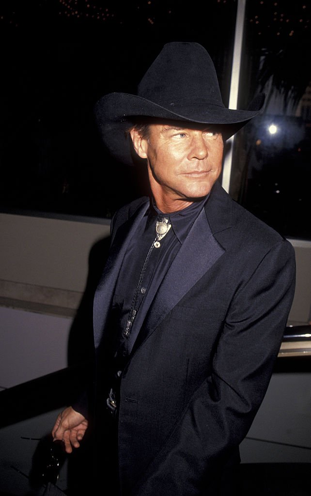  Jan-Michael Vincent attends Golden Boot Awards on August 21, 1993 at the Century Plaza Hotel in Century City | Photo: Getty Images
