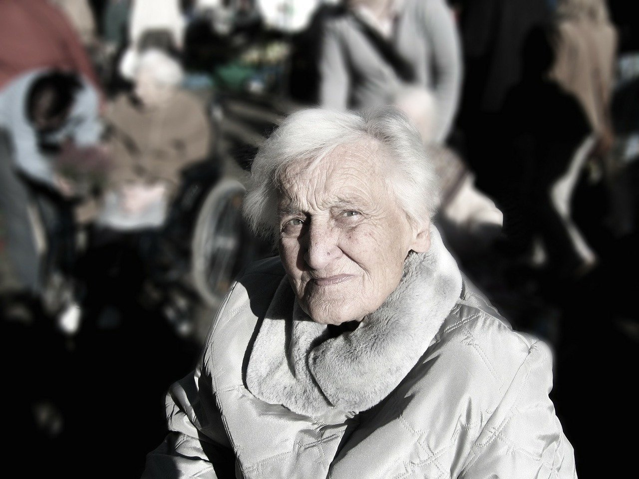 Great grandma frowning | Source: Pixabay