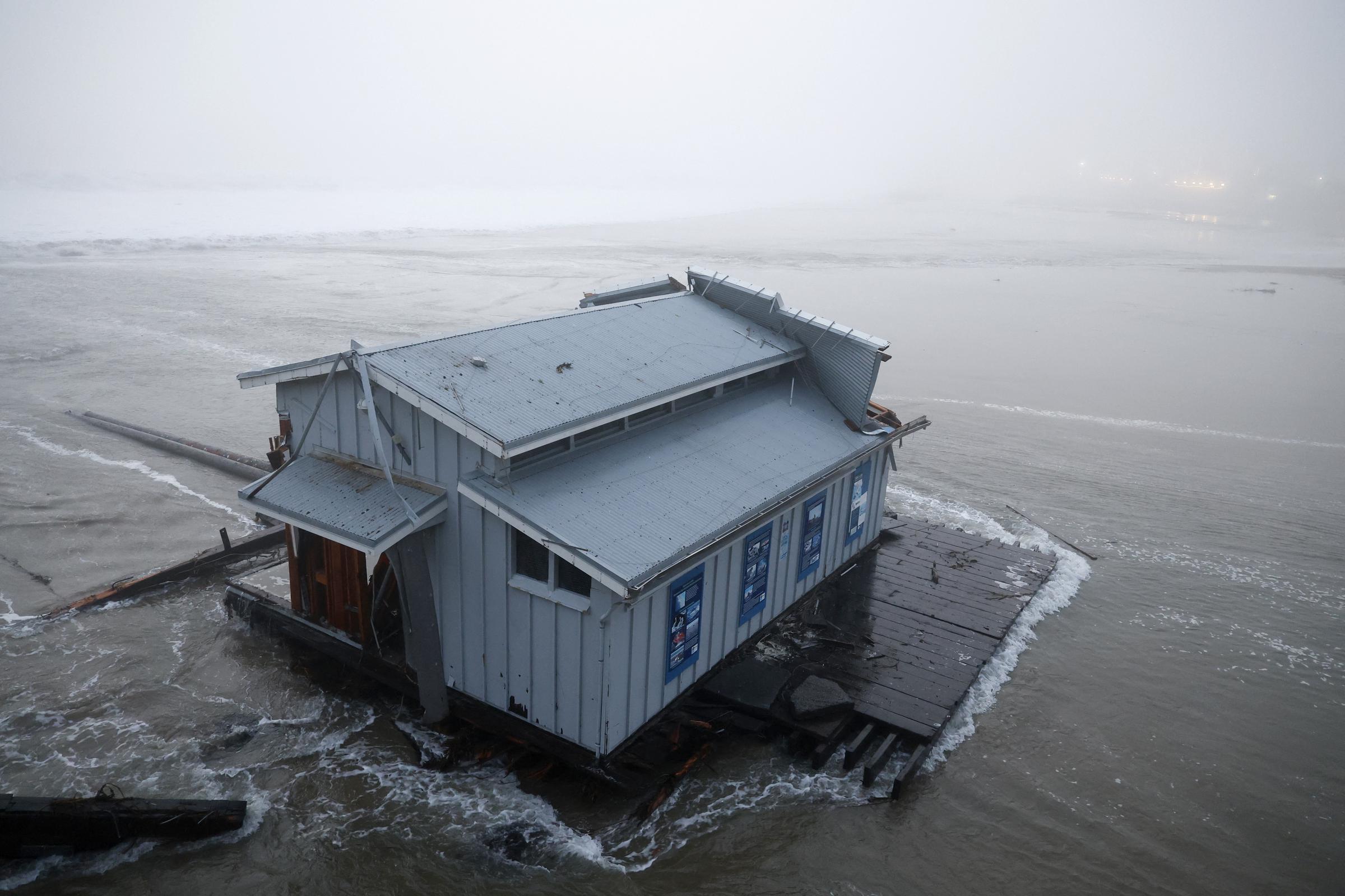 The collapsed pier at the Santa Cruz Wharf is pictured in Santa Cruz, California, on December 23, 2024 | Source: Getty Images