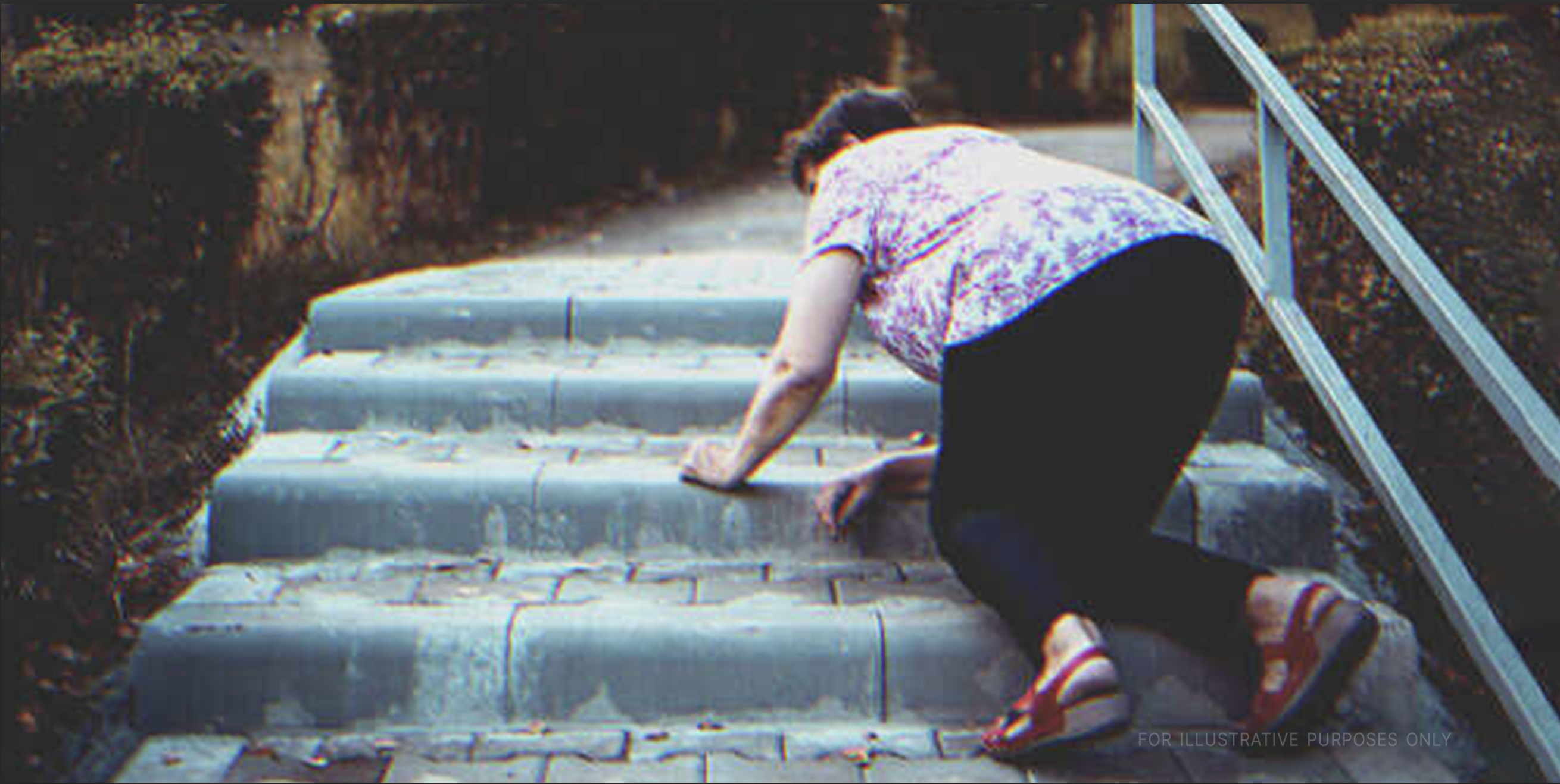 A woman fell down the stairs | Source: Shutterstock
