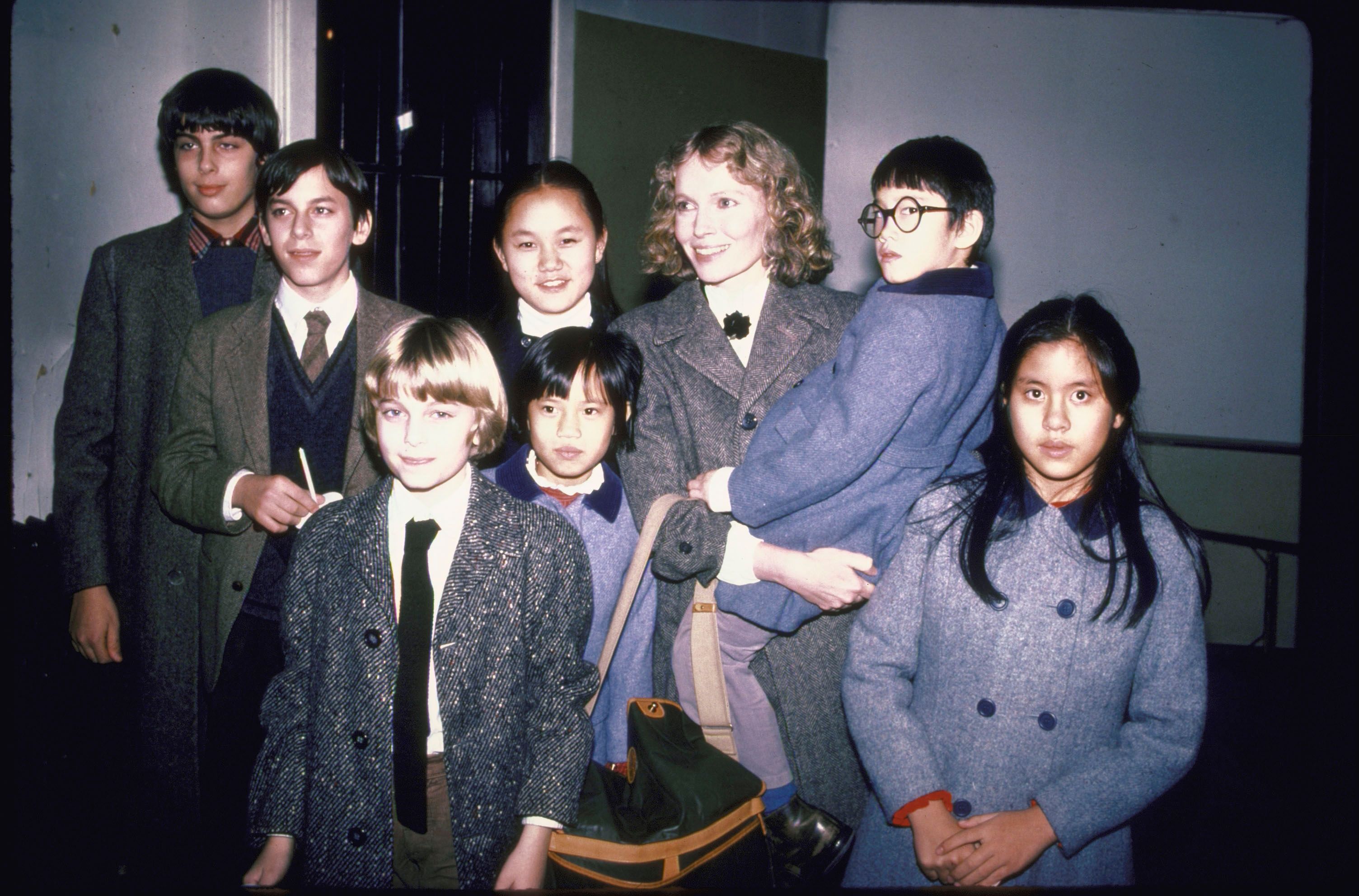 Mia Farrow and children, including daughter Soon Yi Previn on January 01, 1991 | Photo: Getty Images