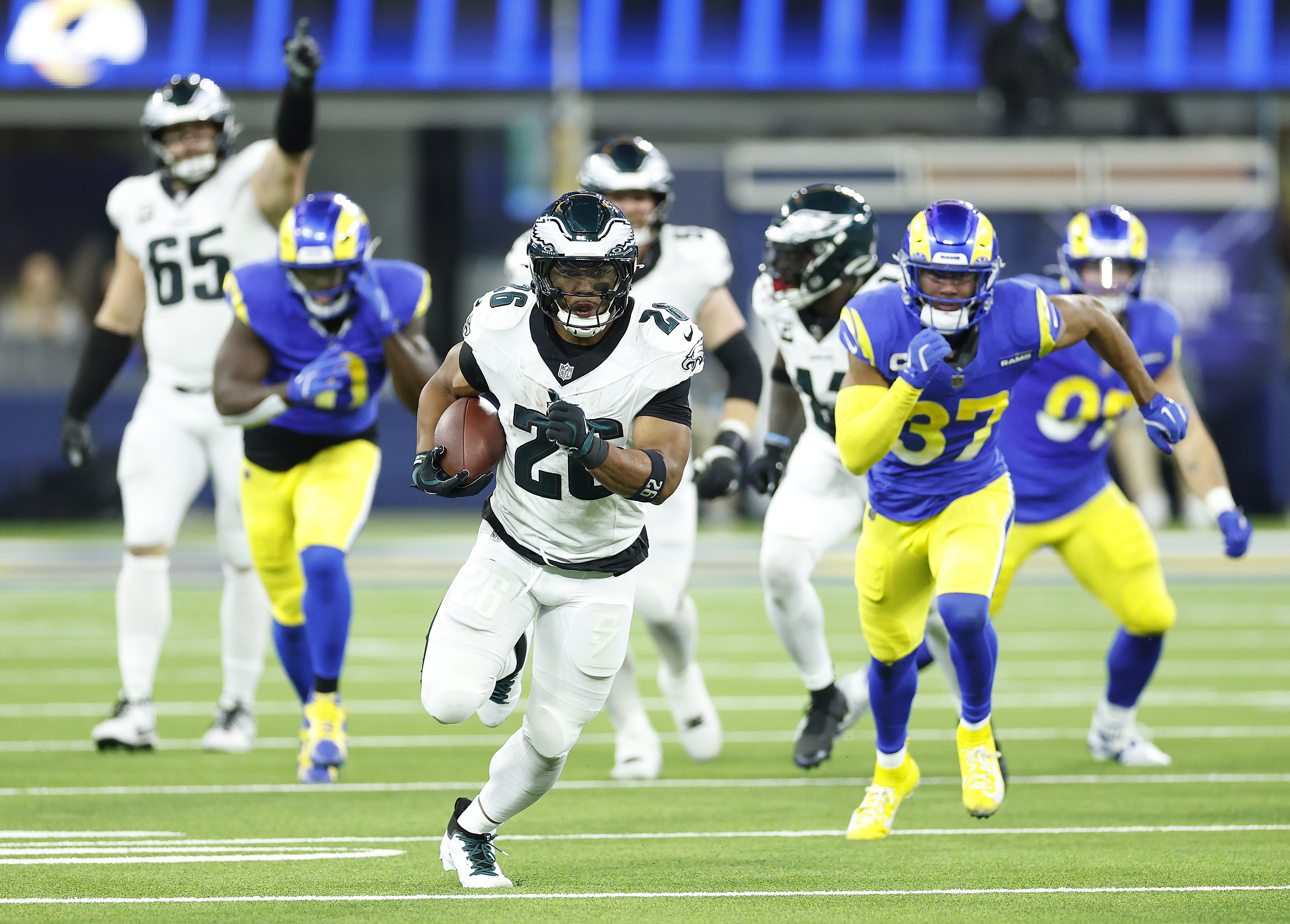 Philadelphia Eagles score a third-quarter touchdown against the Los Angeles Rams at SoFi Stadium on November 24, 2024 | Source: Getty Images