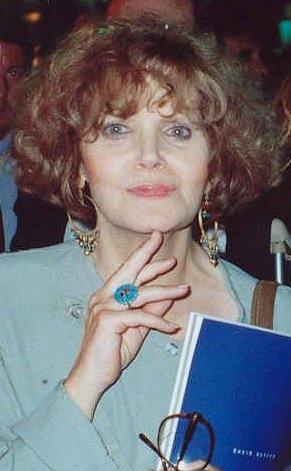 Eileen Brennan at the AIDS Project Los Angeles (APLA) benefit. | Source: Wikimedia Commons