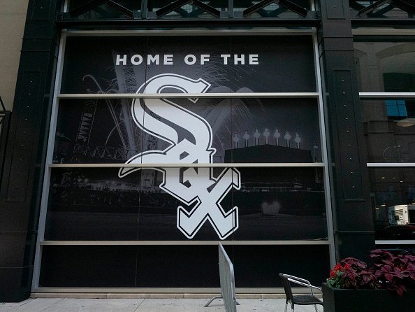 Une vue du logo des White Sox de Chicago avant le match de la saison régulière de la MLB | Photo : Getty Images